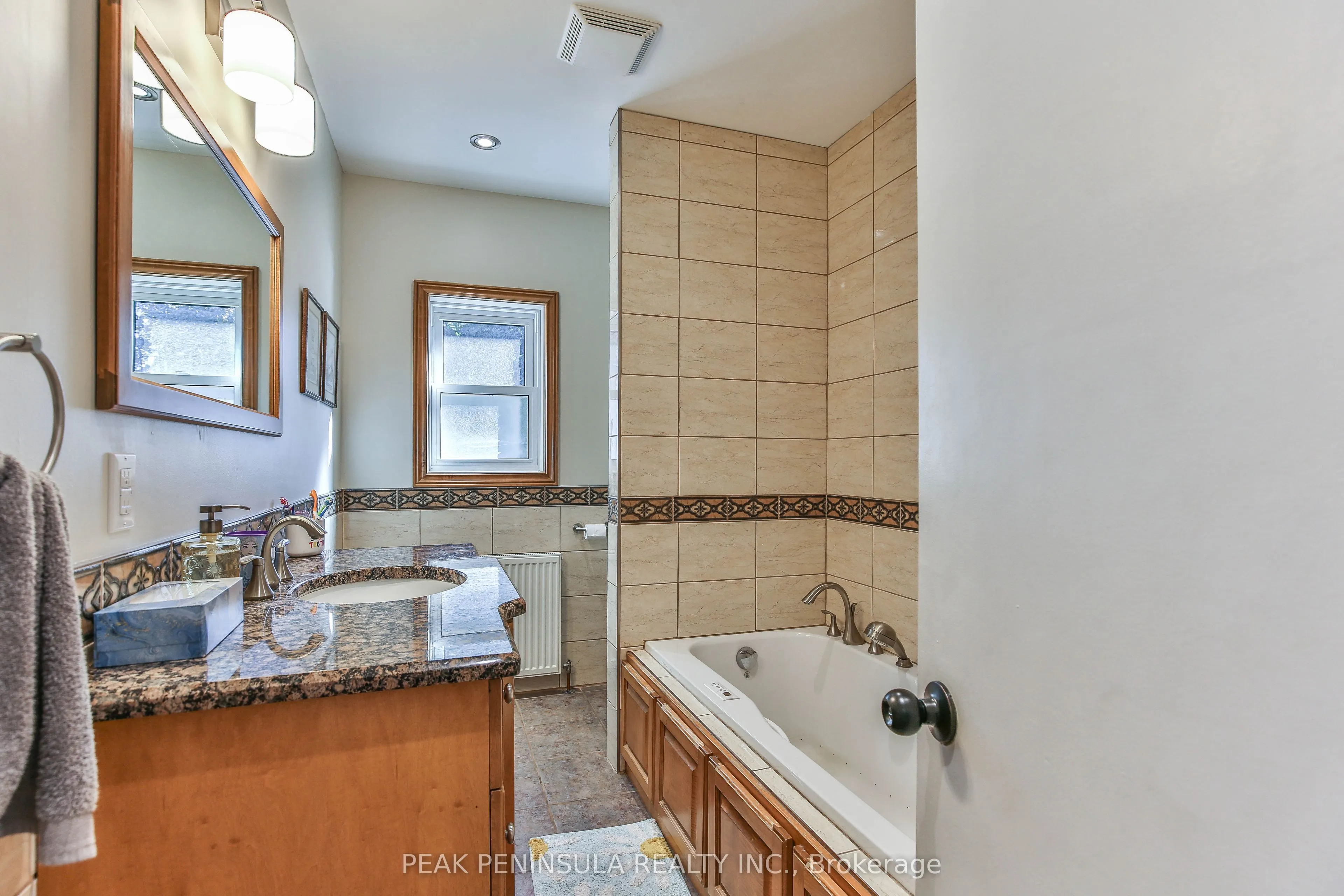66 Lisgar Avenue