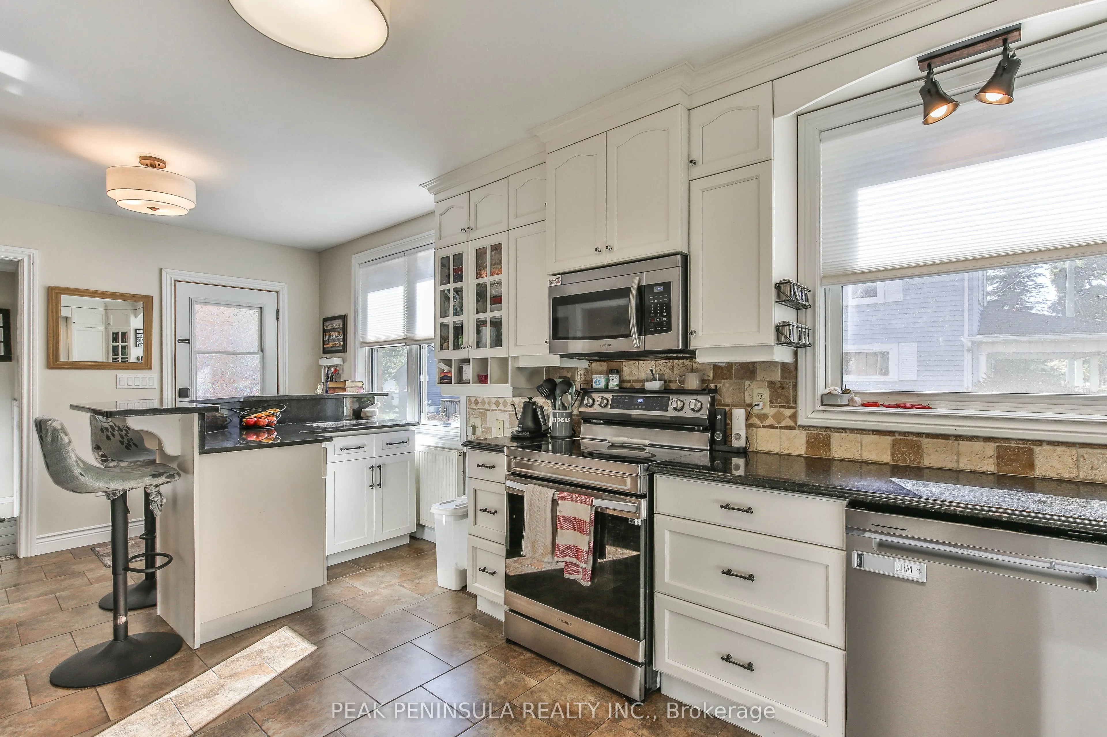 66 Lisgar Avenue