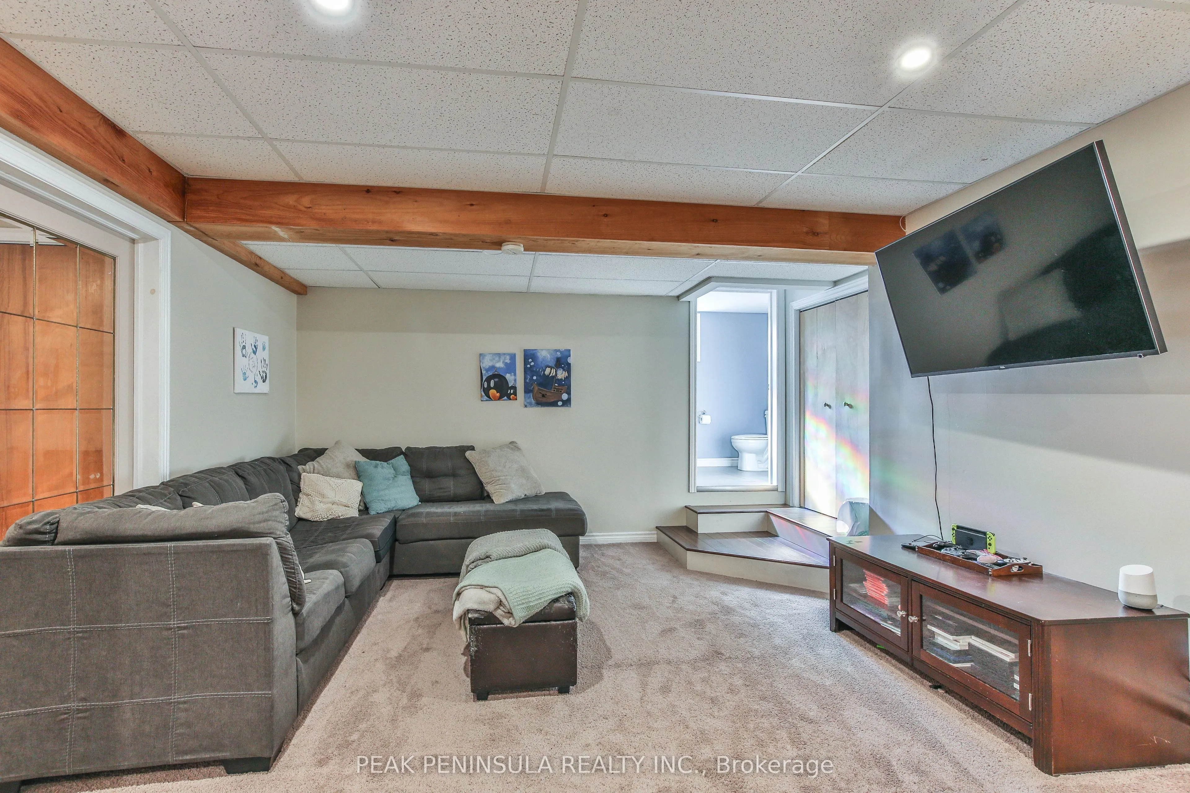 66 Lisgar Avenue