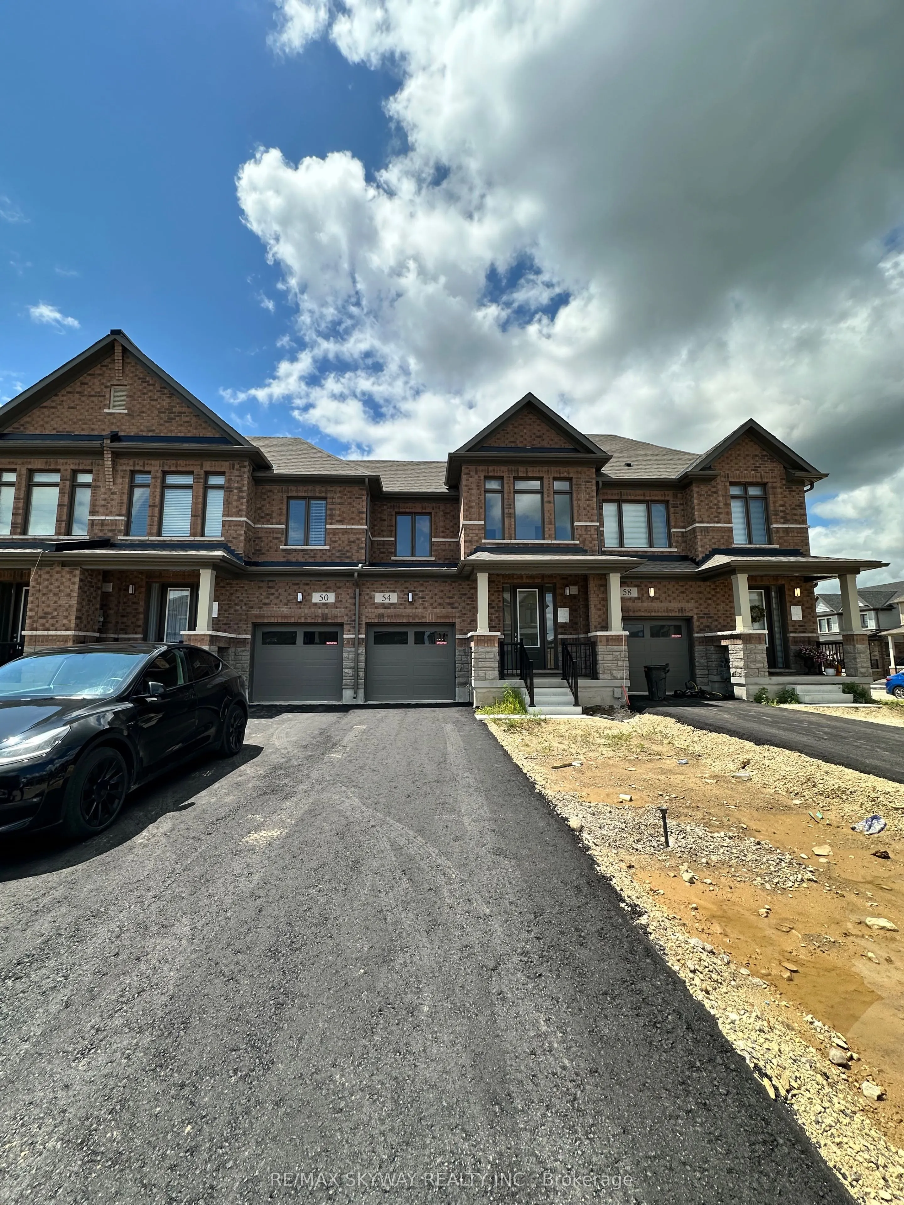 54 Robert Wyllie Street