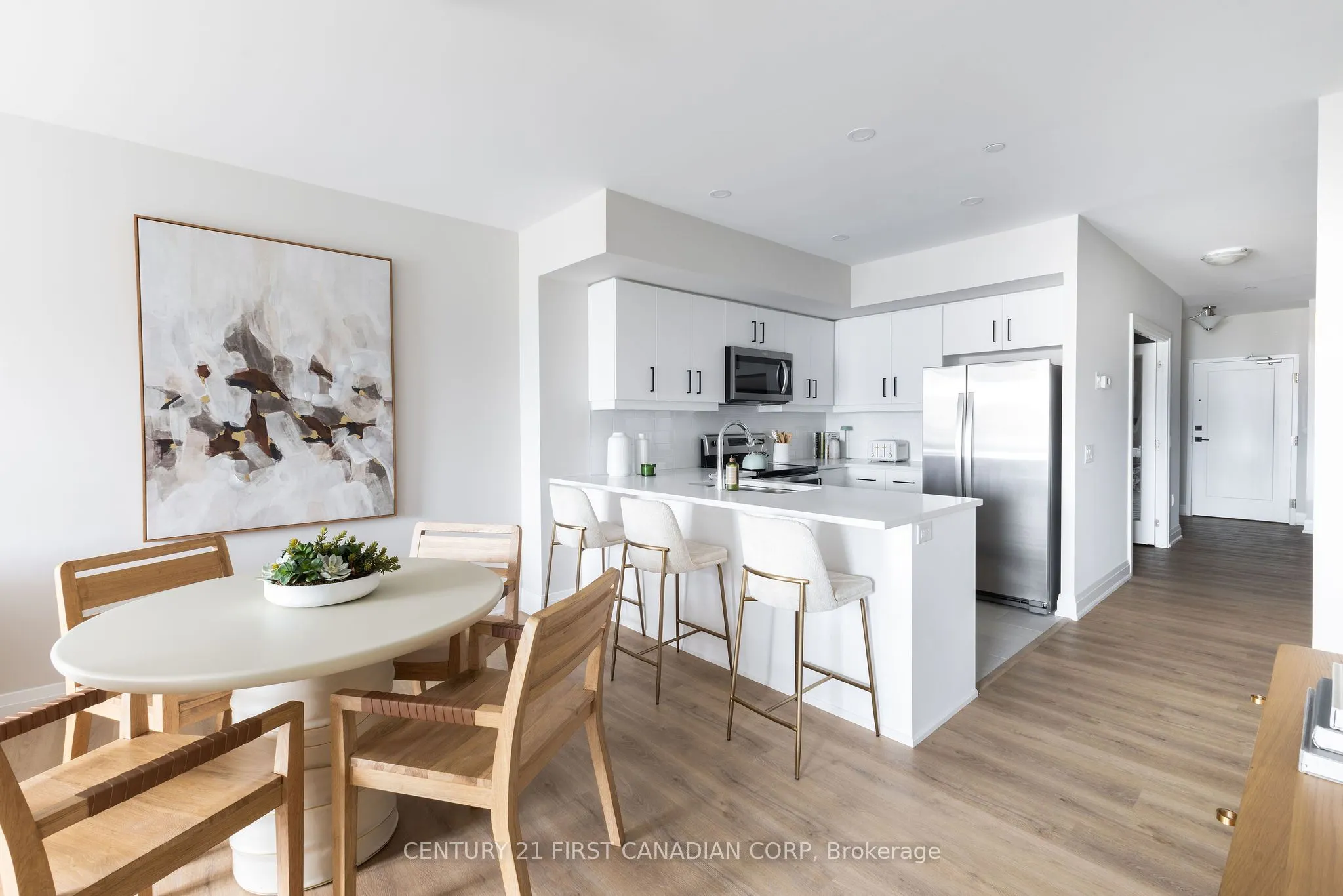 4286 King Street #1107