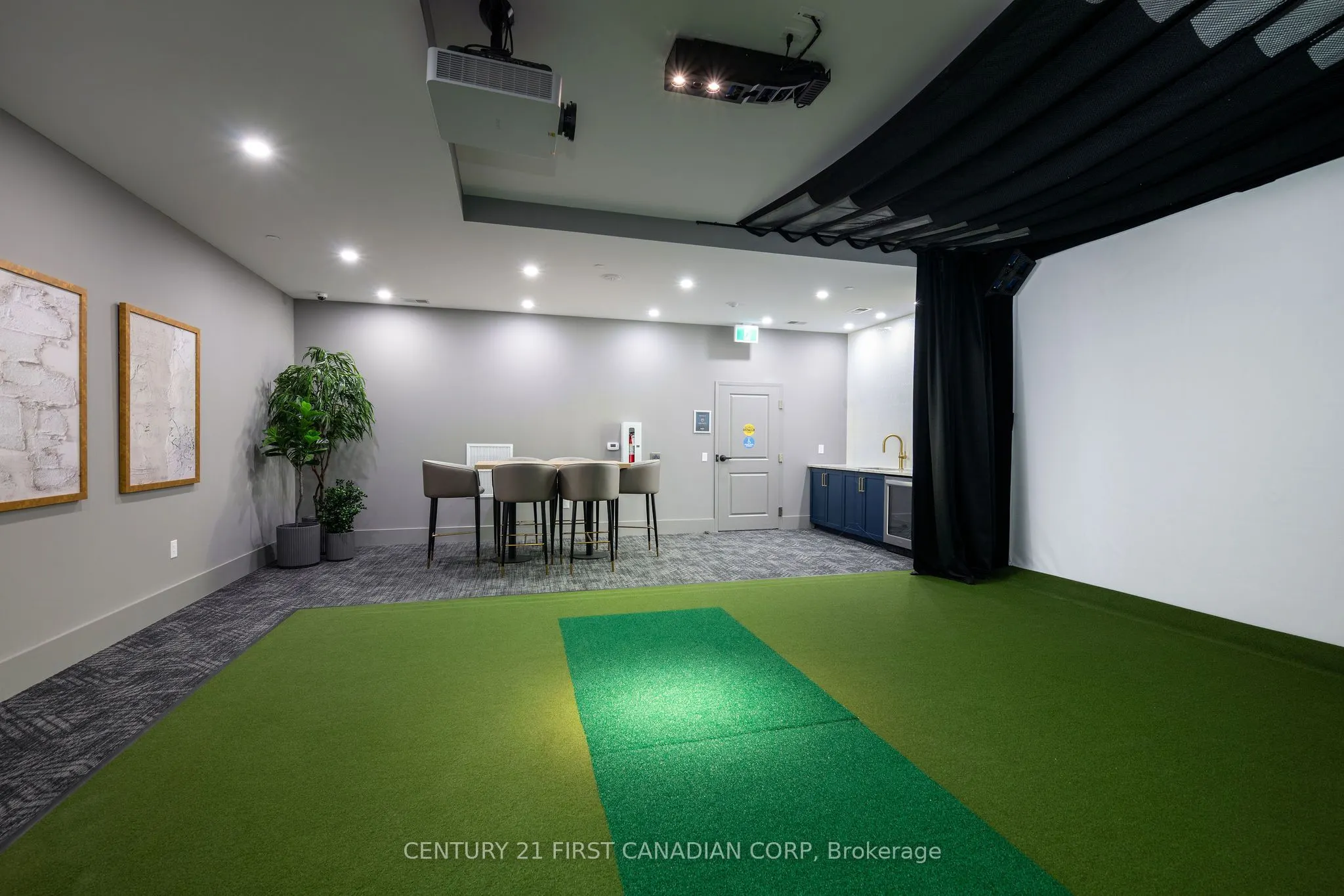 4286 King Street #1107