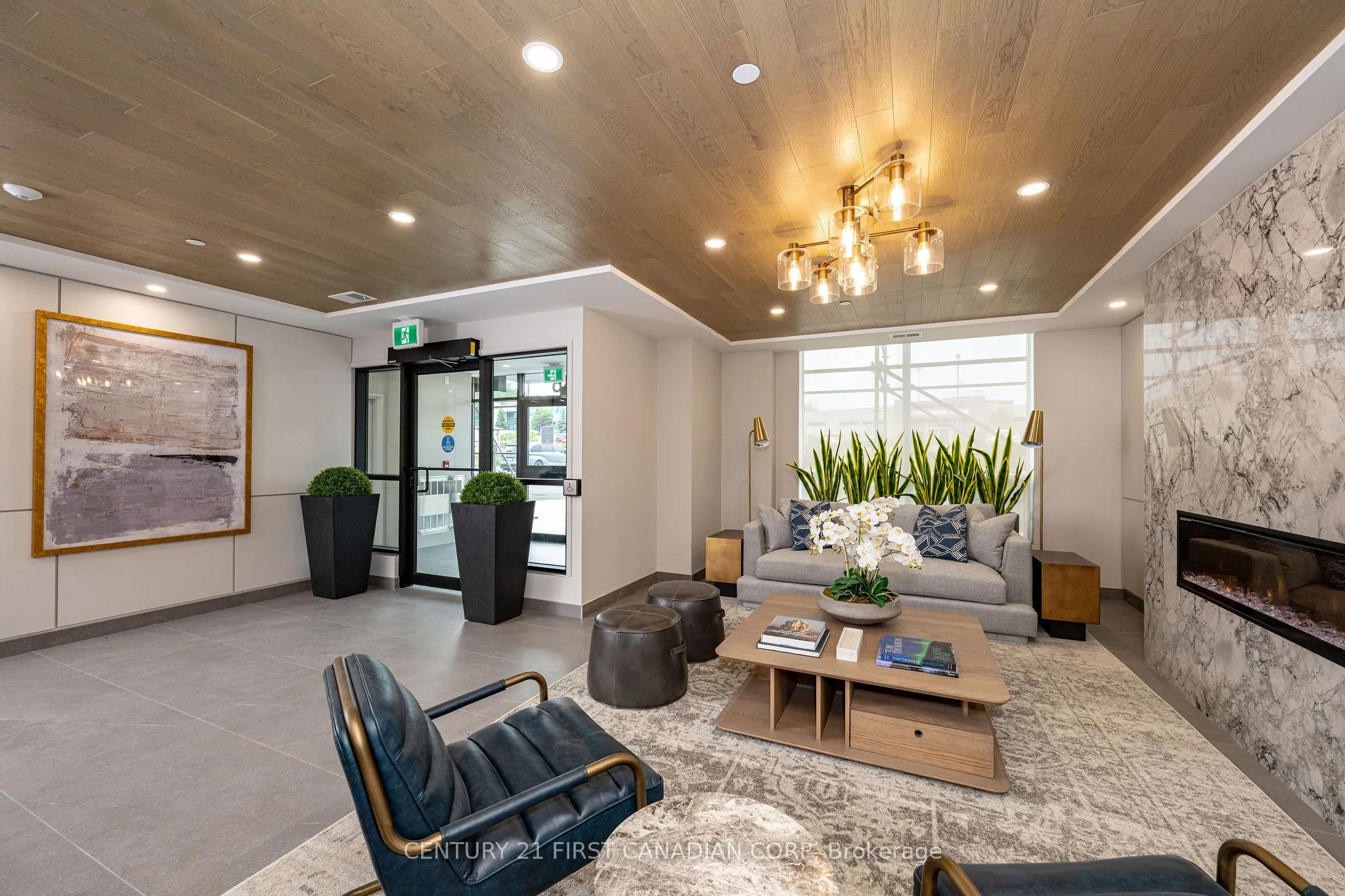 4286 King Street #1107