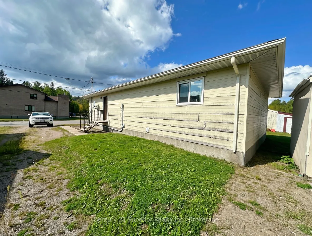 606 Peary Street