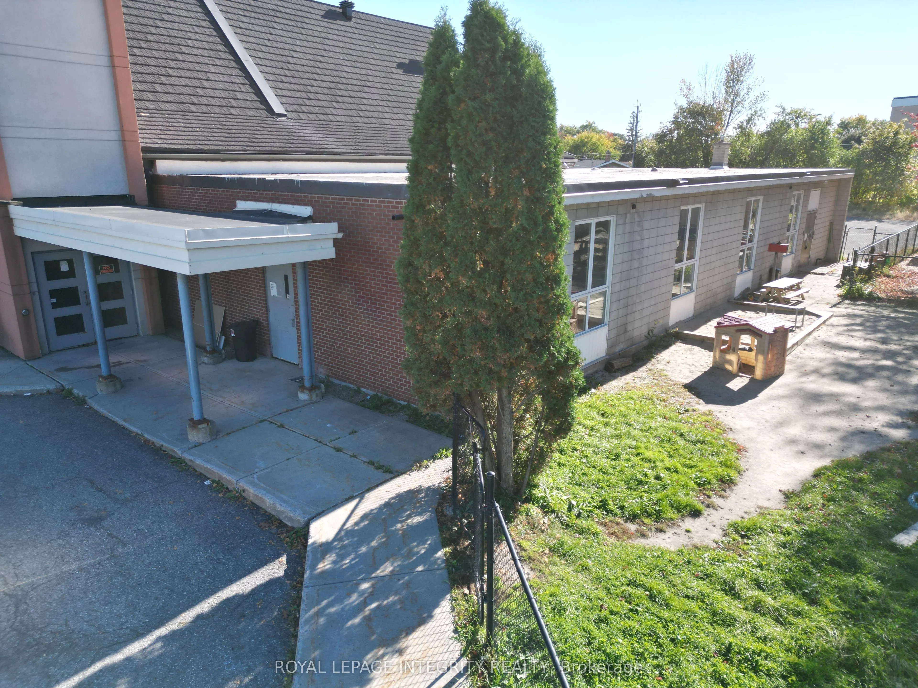 2244 Russell Road #2