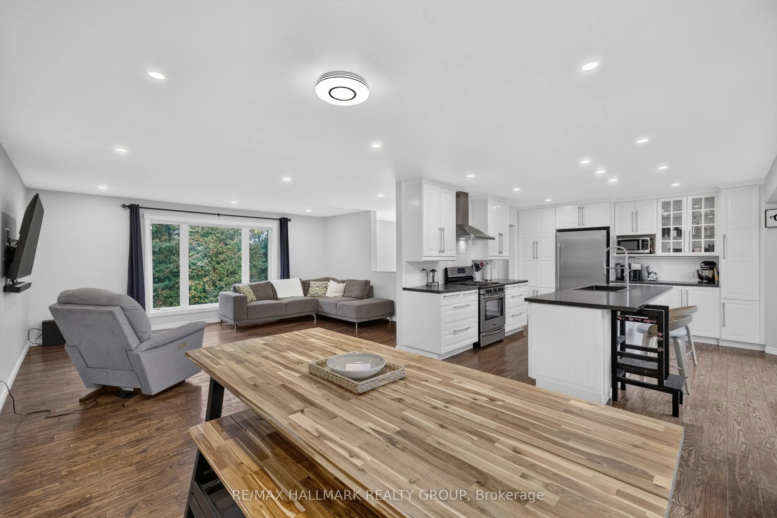 4100 Old Almonte Road