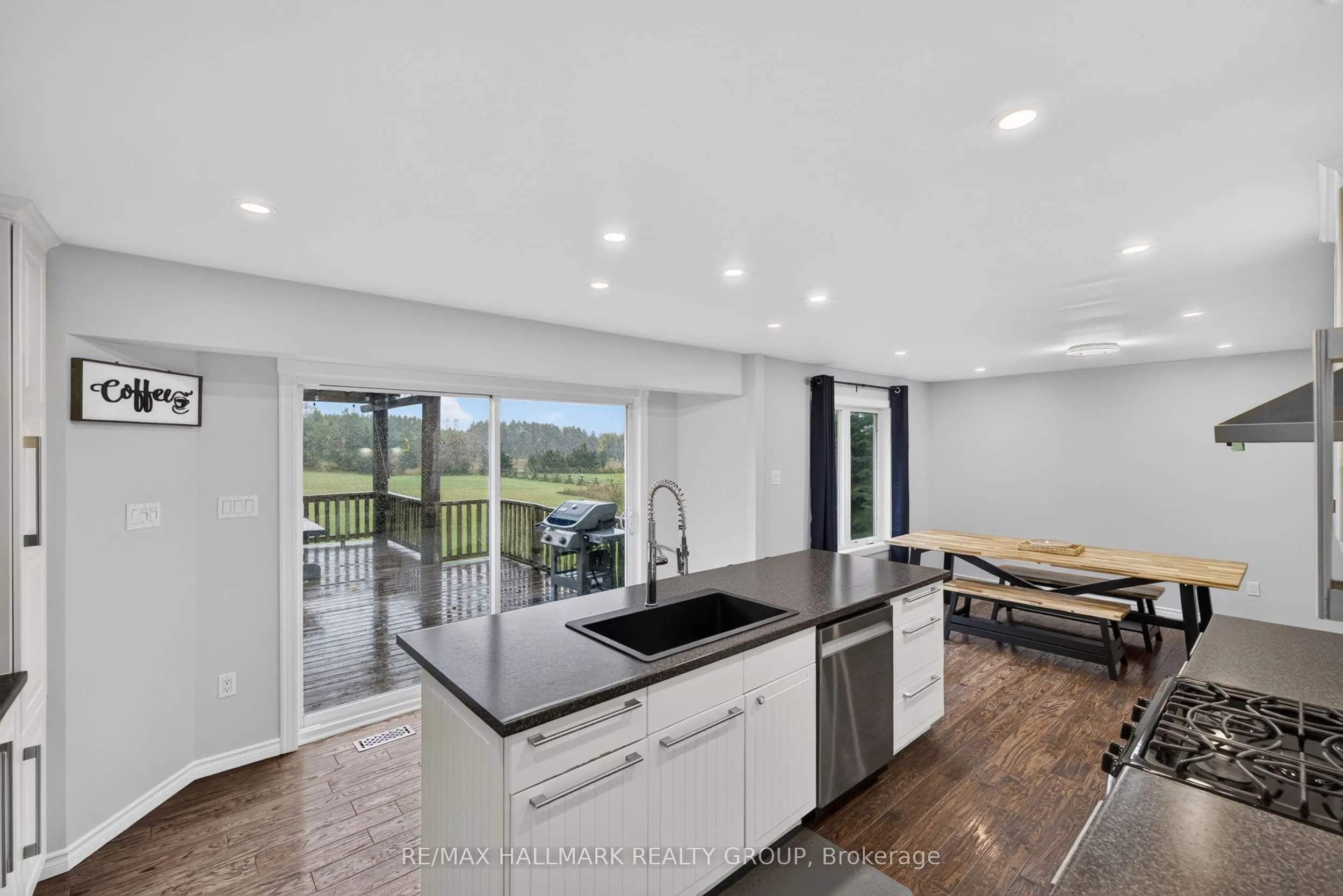 4100 Old Almonte Road