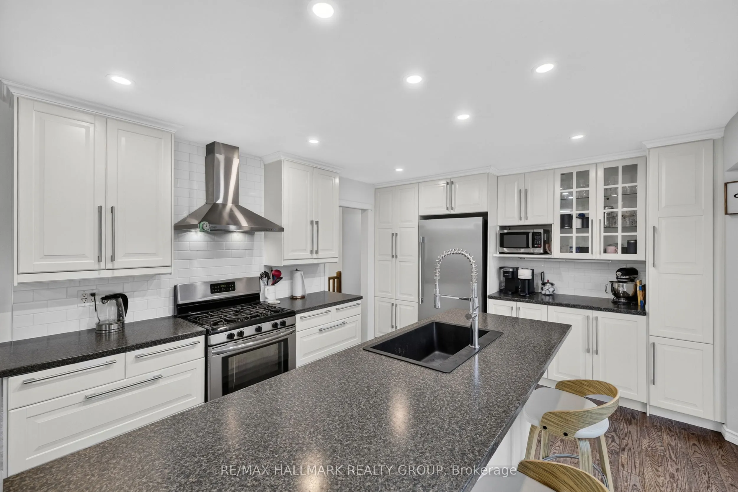 4100 Old Almonte Road