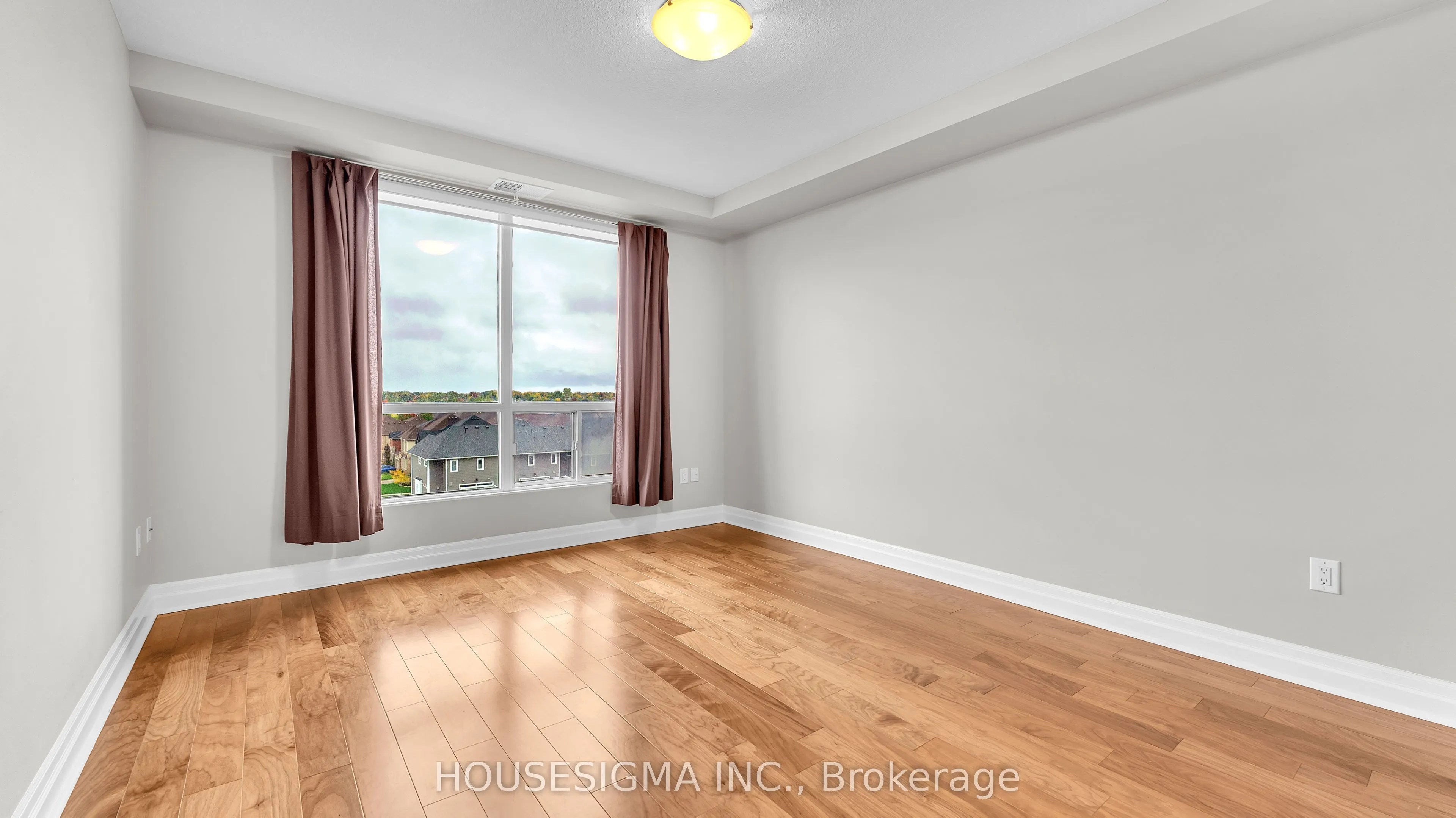 260 Villagewalk Boulevard #505