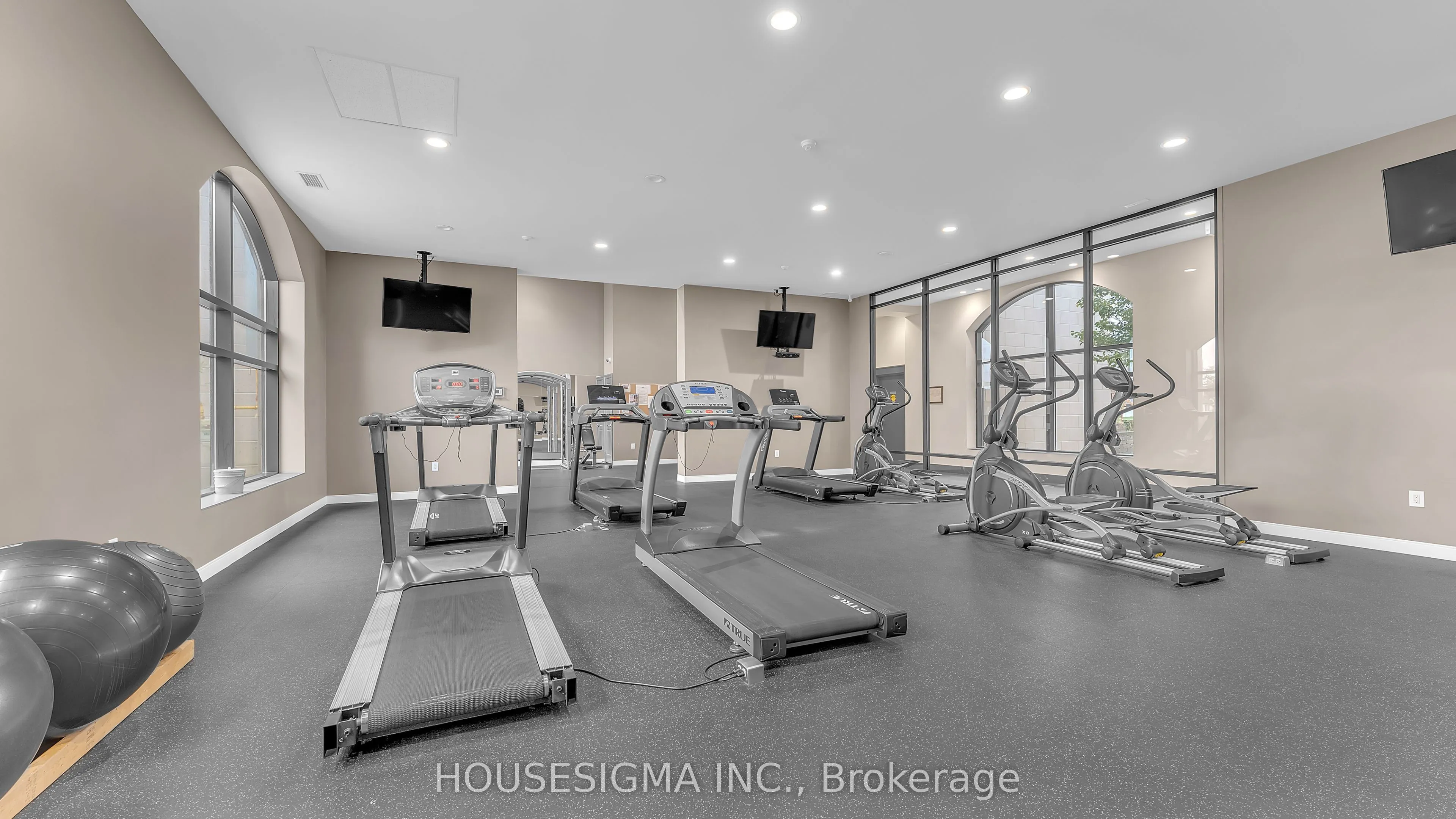 260 Villagewalk Boulevard #505