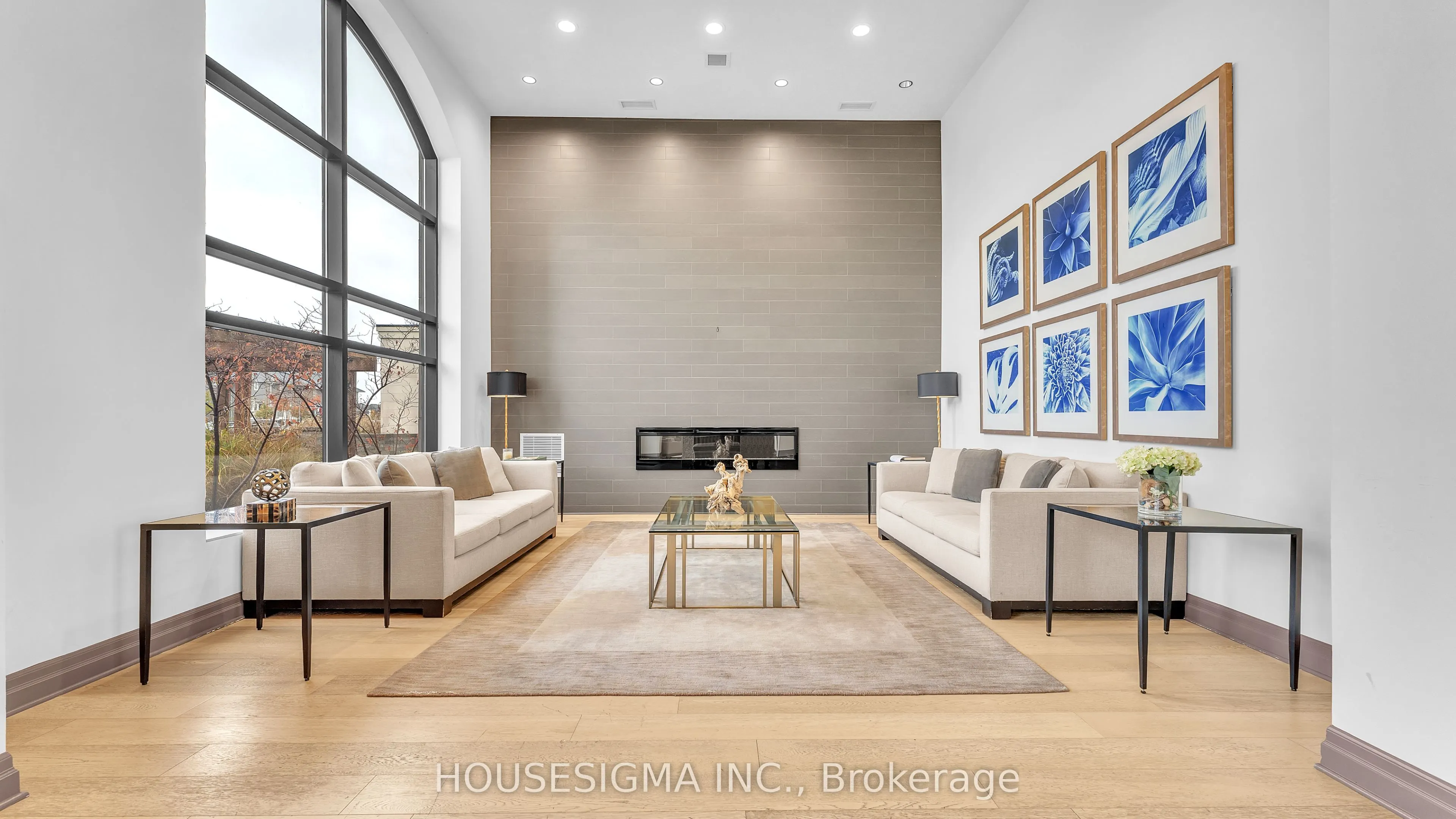 260 Villagewalk Boulevard #505