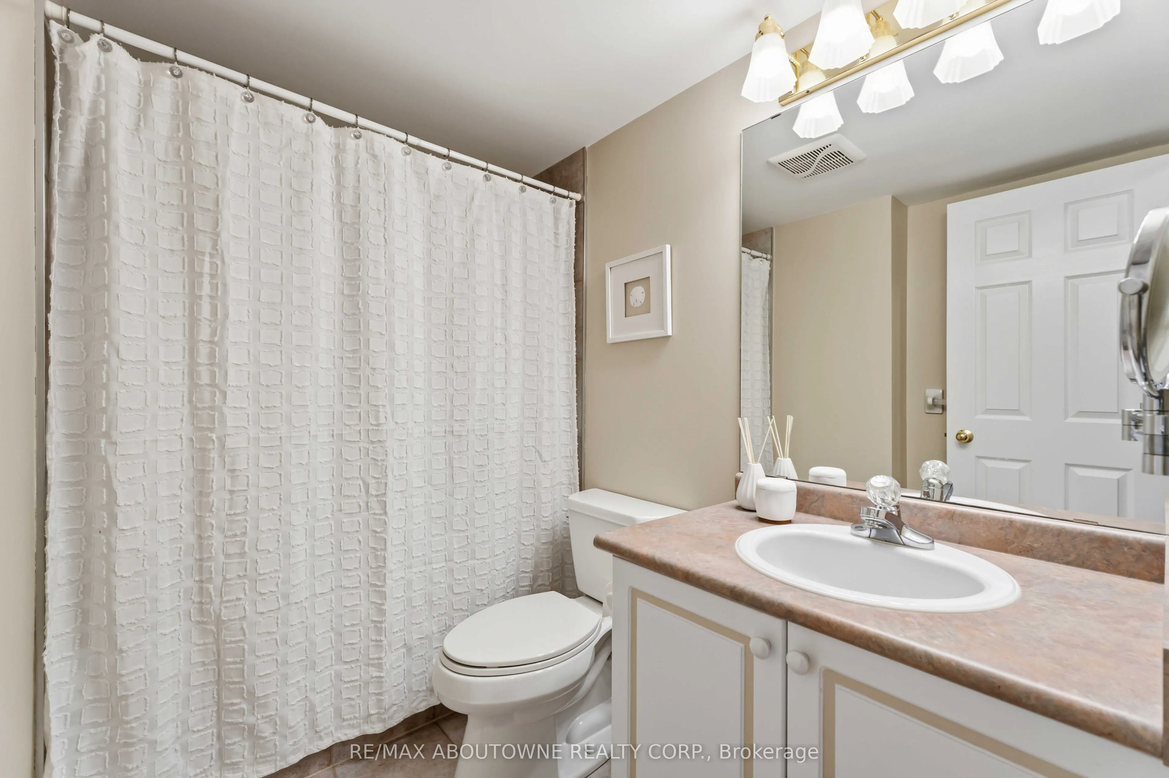 970 Golf Links Road #205