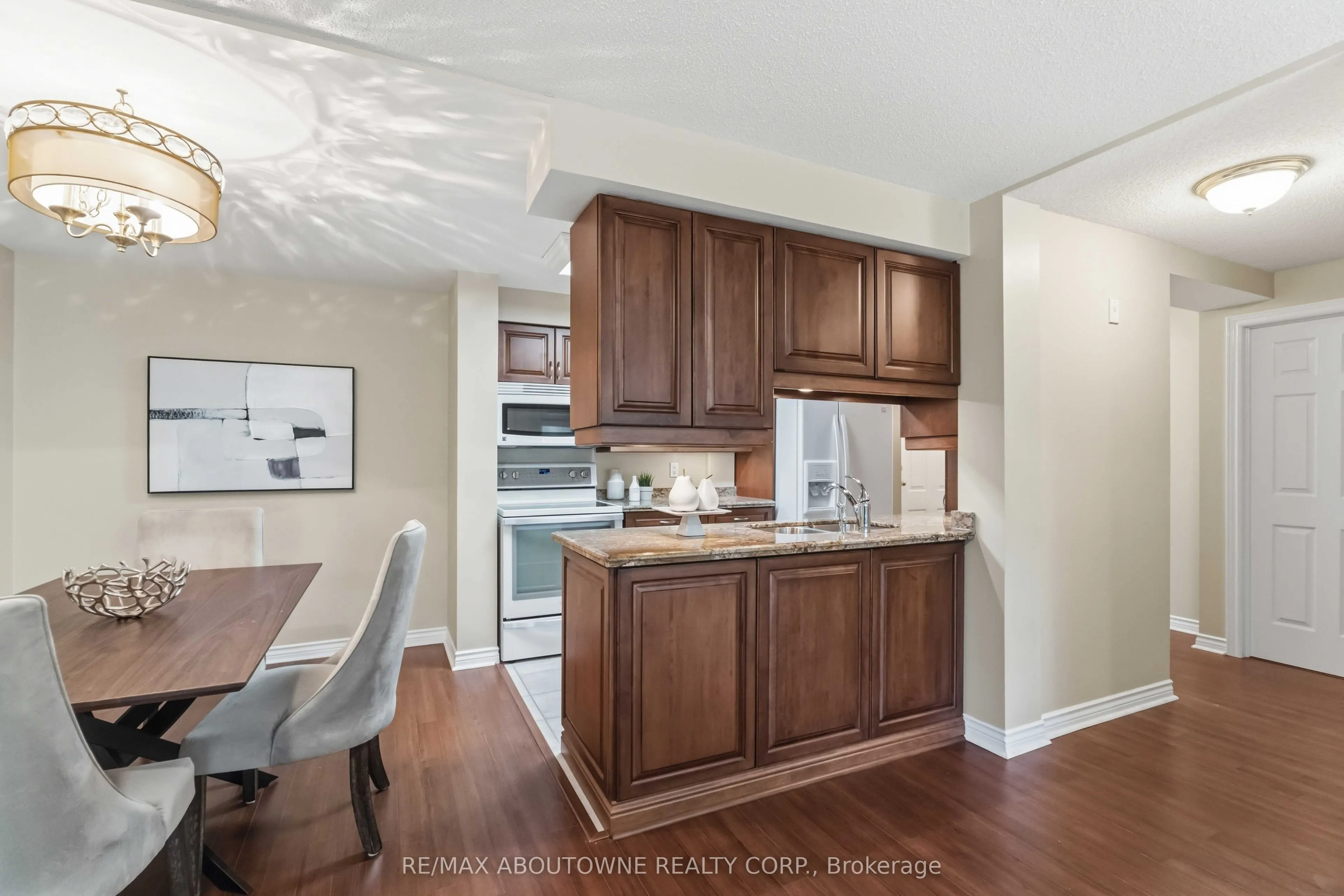 970 Golf Links Road #205