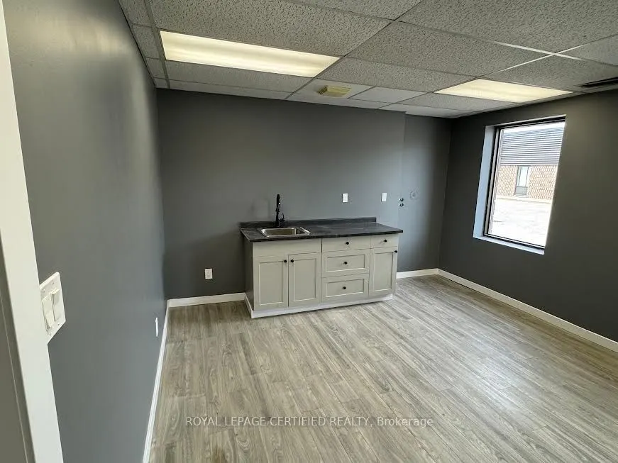610 Newbold Street #6