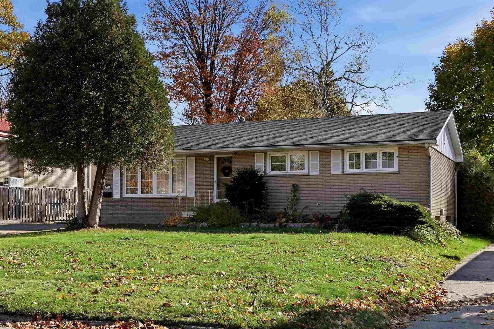13 Irwin Avenue