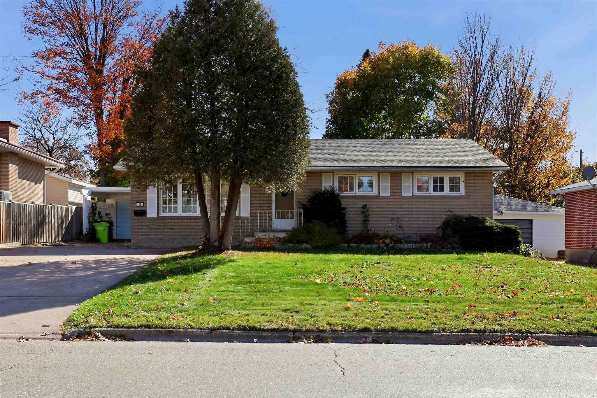 13 Irwin Avenue