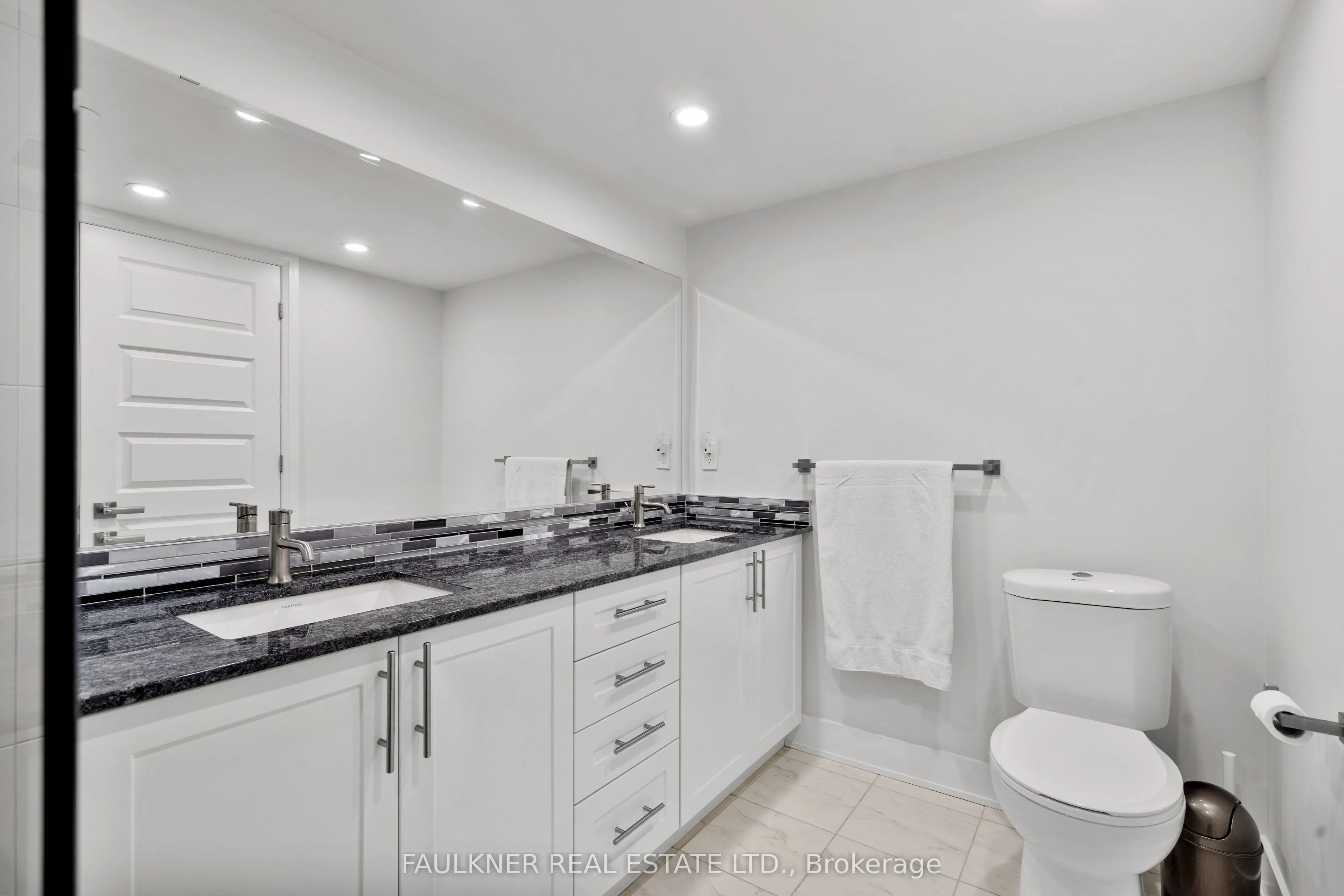 1035 Bank Street #609