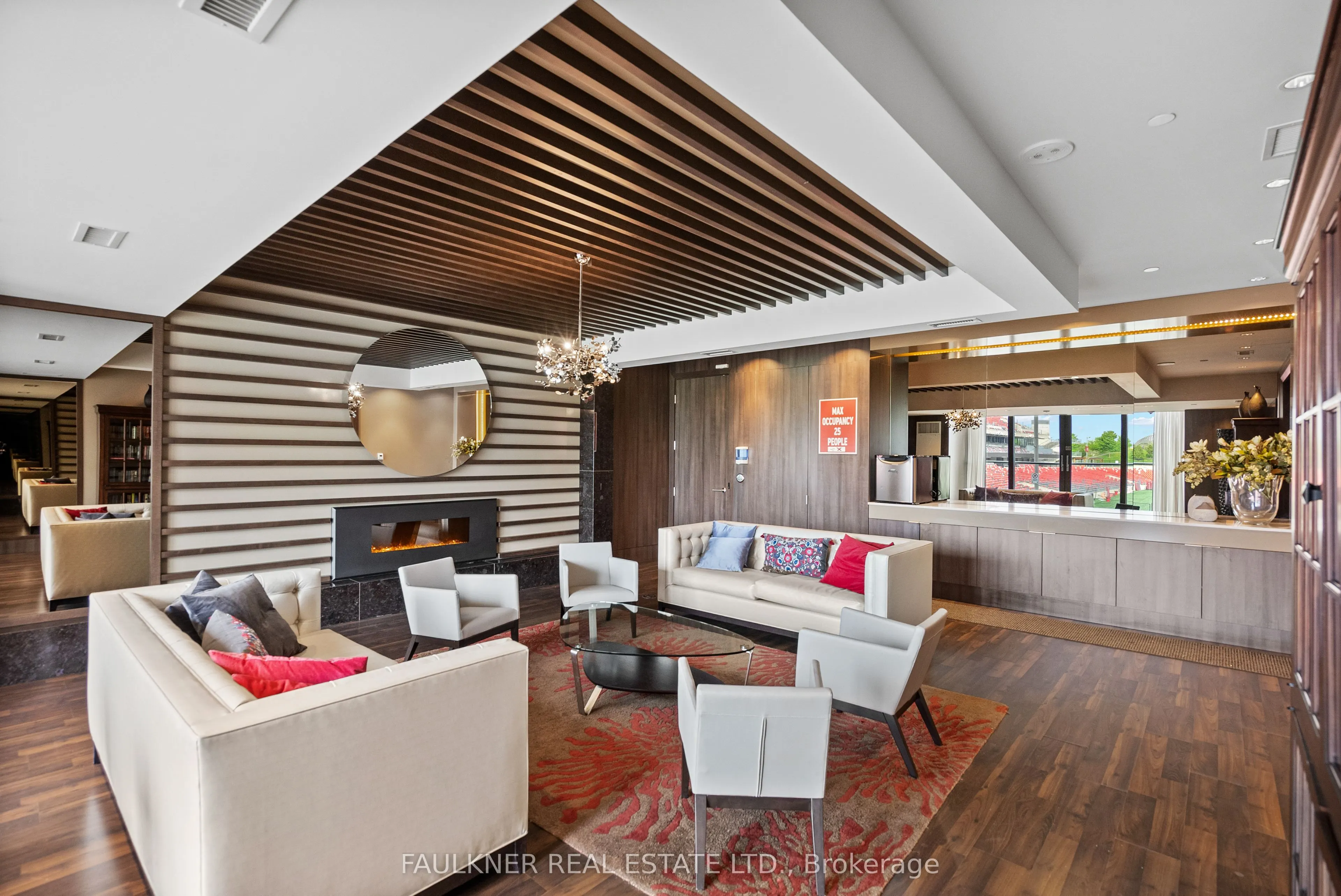 1035 Bank Street #609