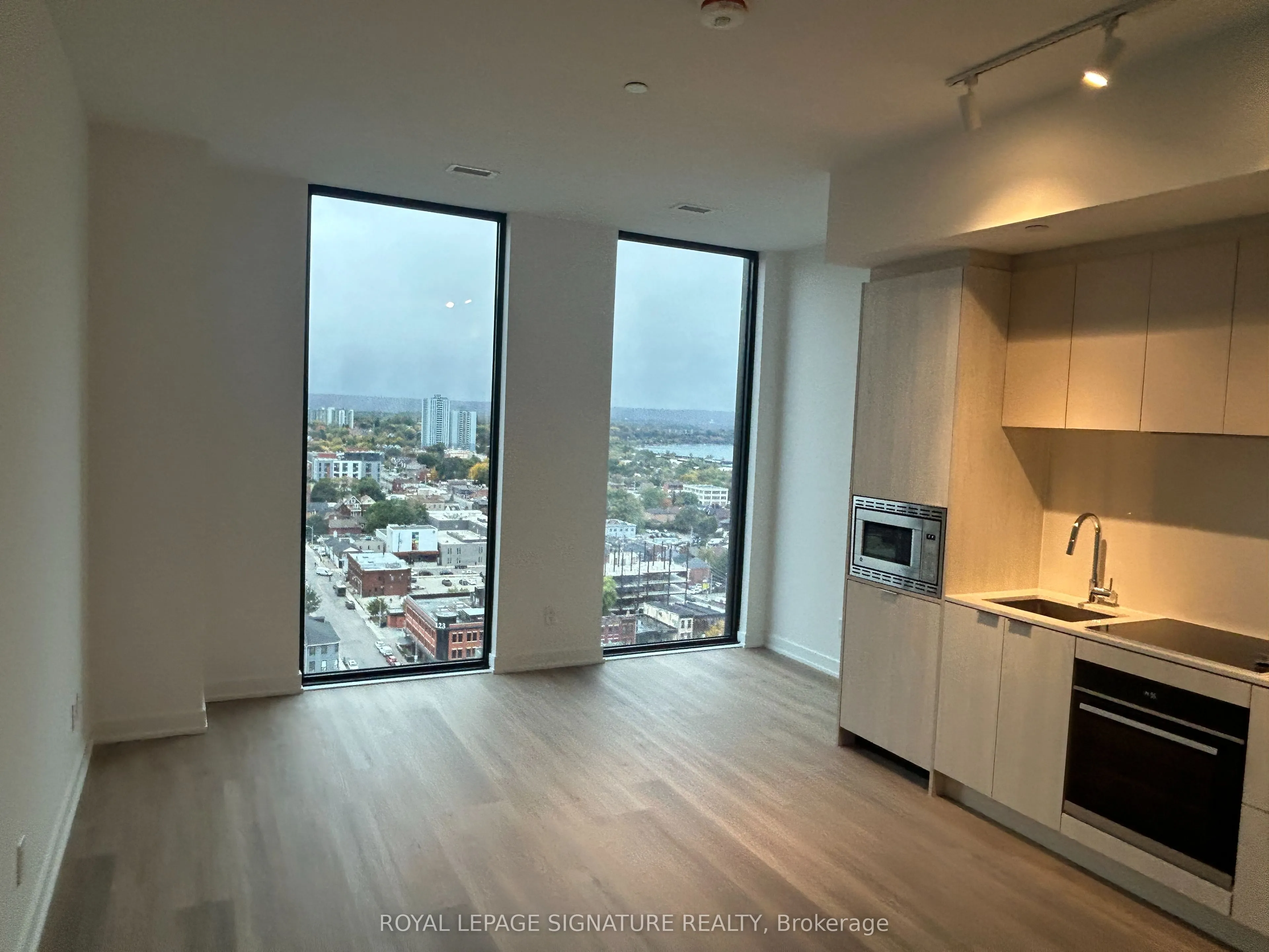 91 John Street #2007