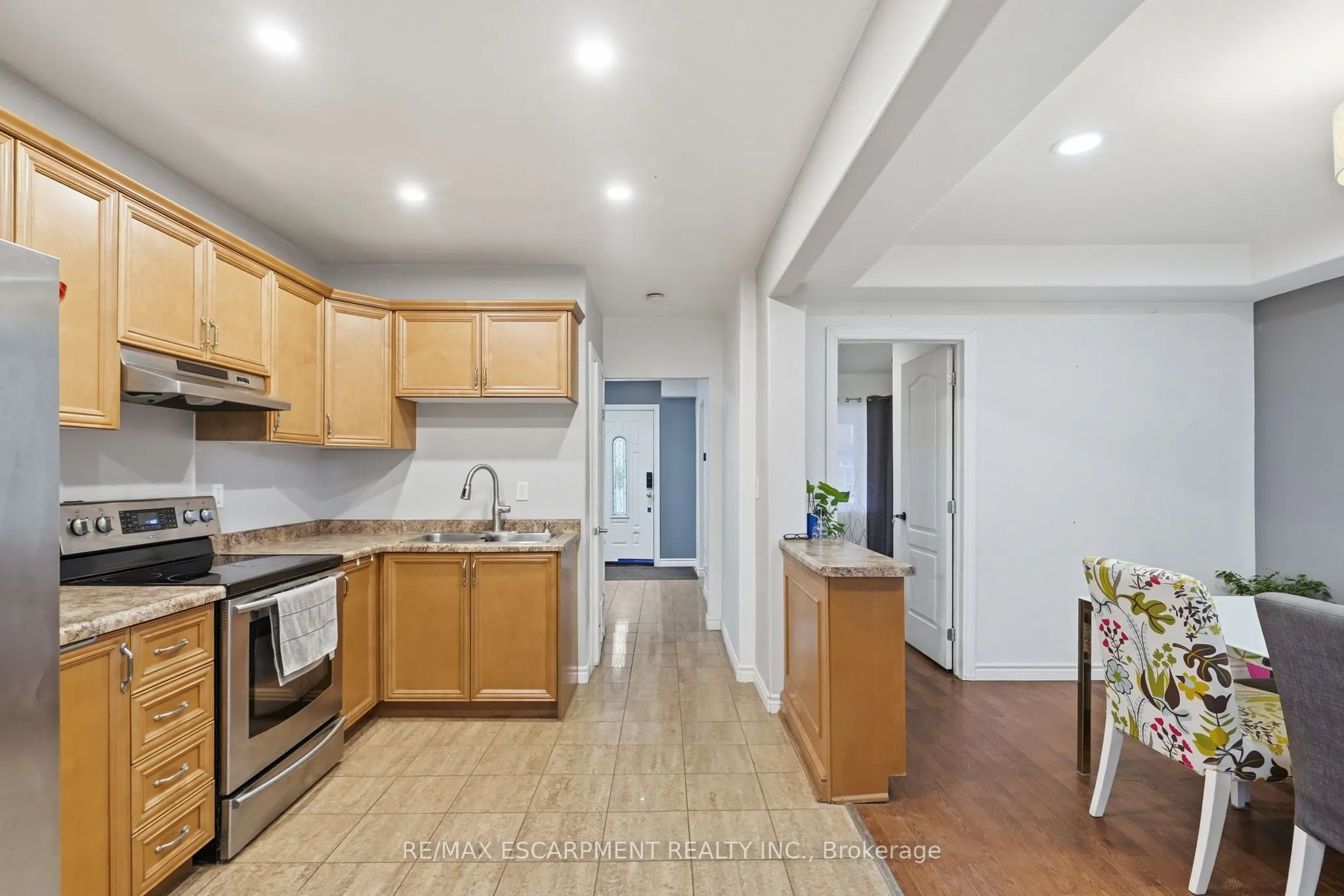 32 Oak Avenue