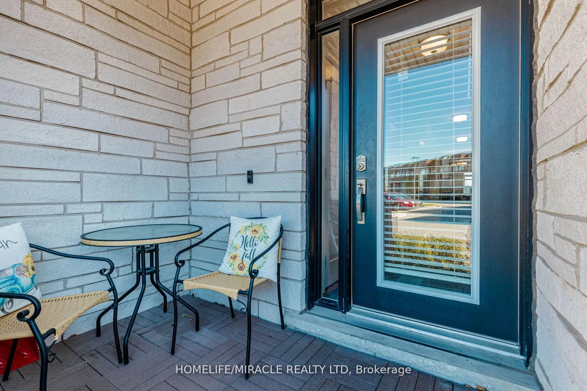 35 Midhurst Heights #19
