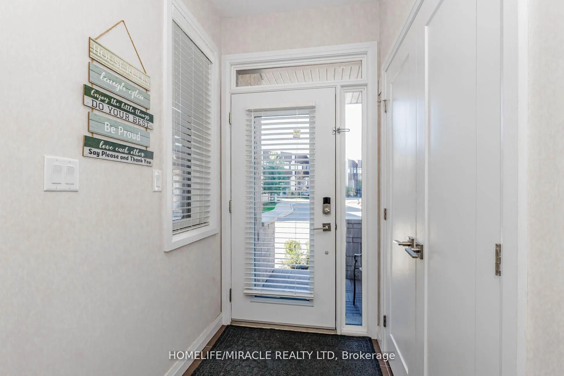 35 Midhurst Heights #19