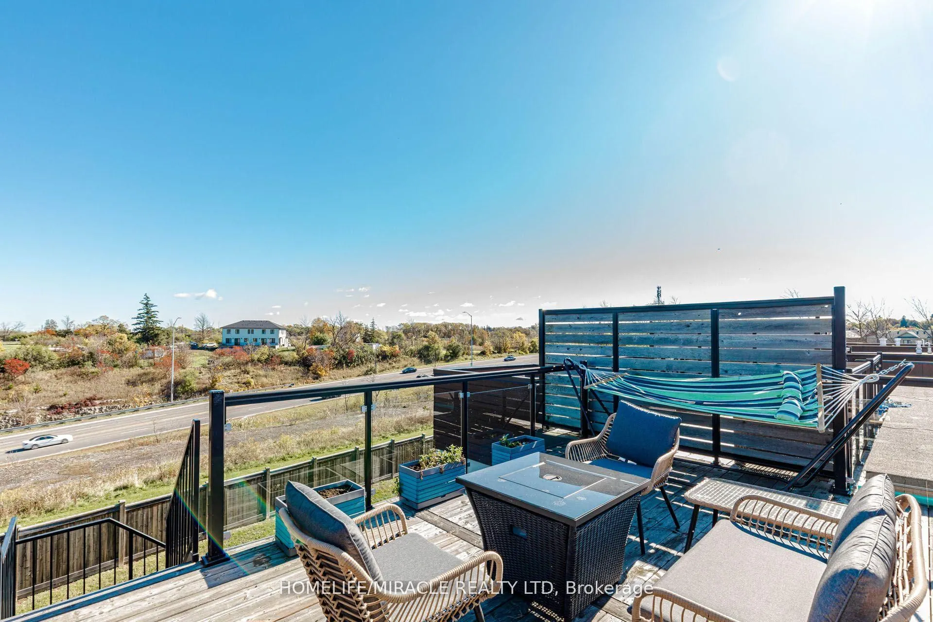 35 Midhurst Heights #19