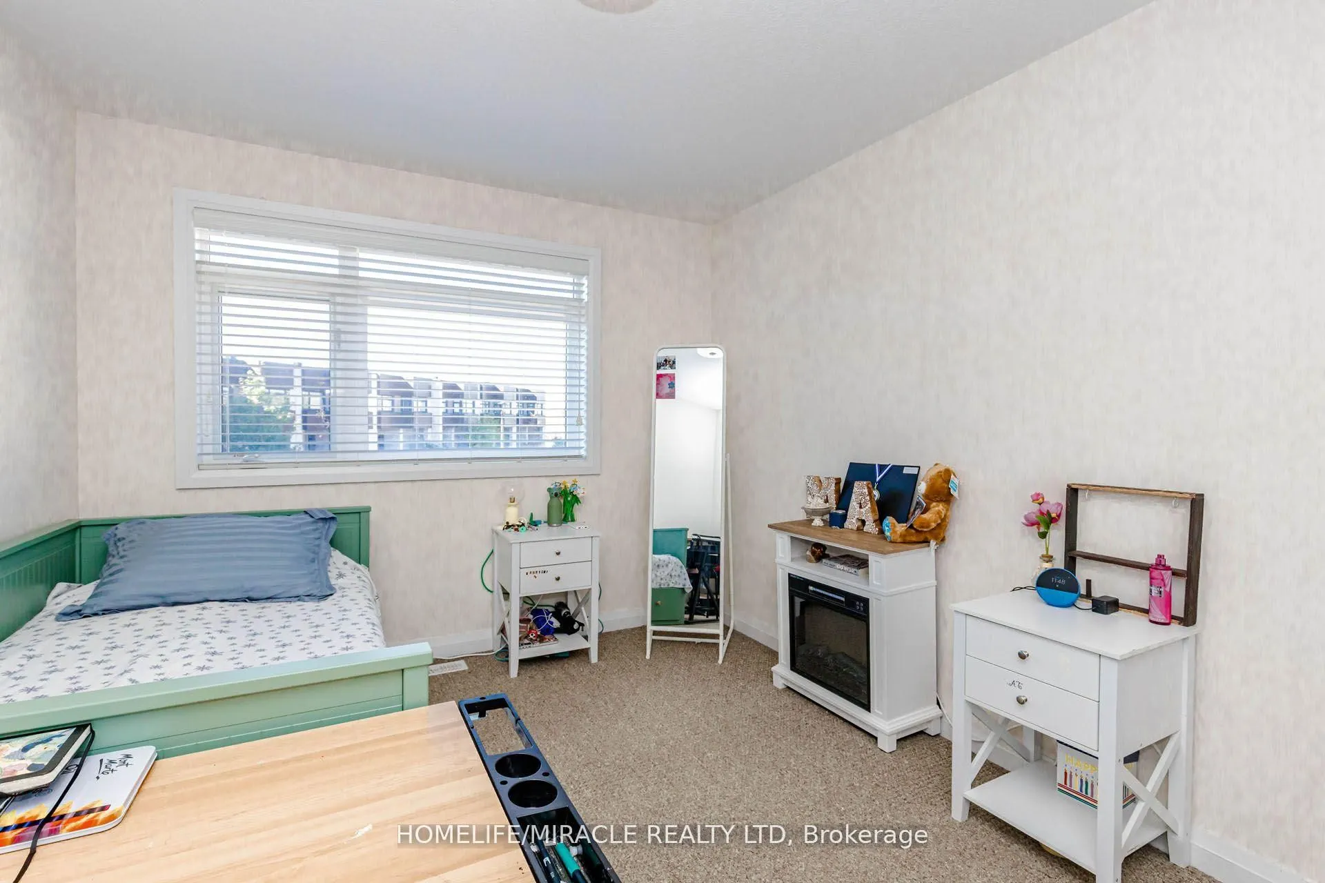 35 Midhurst Heights #19