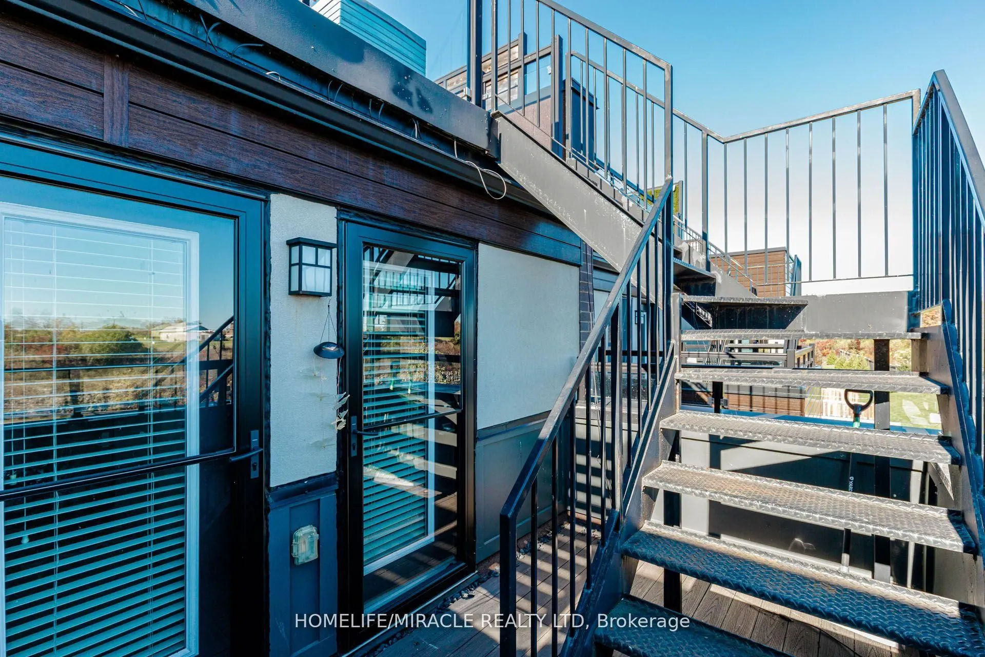 35 Midhurst Heights #19