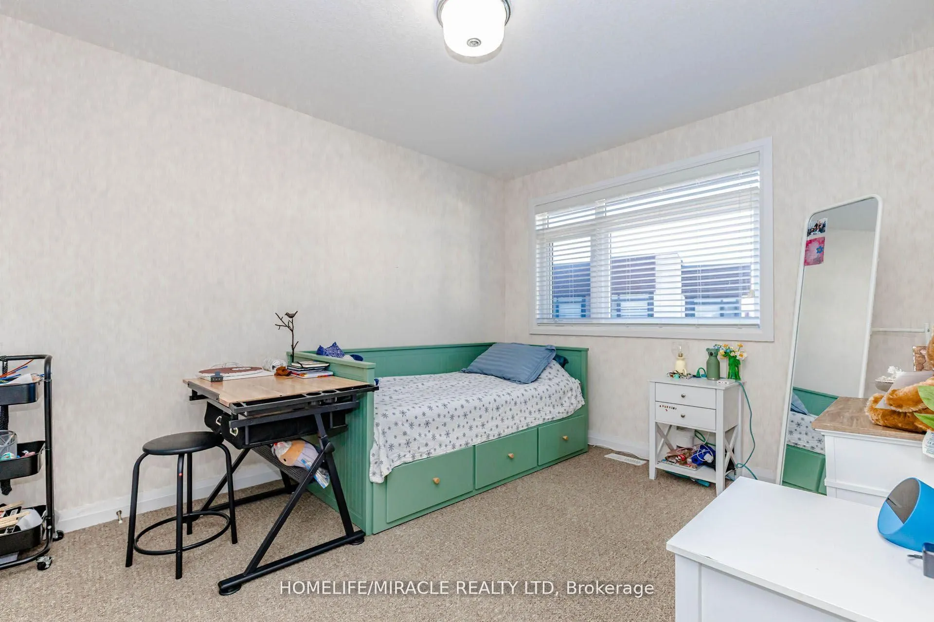 35 Midhurst Heights #19