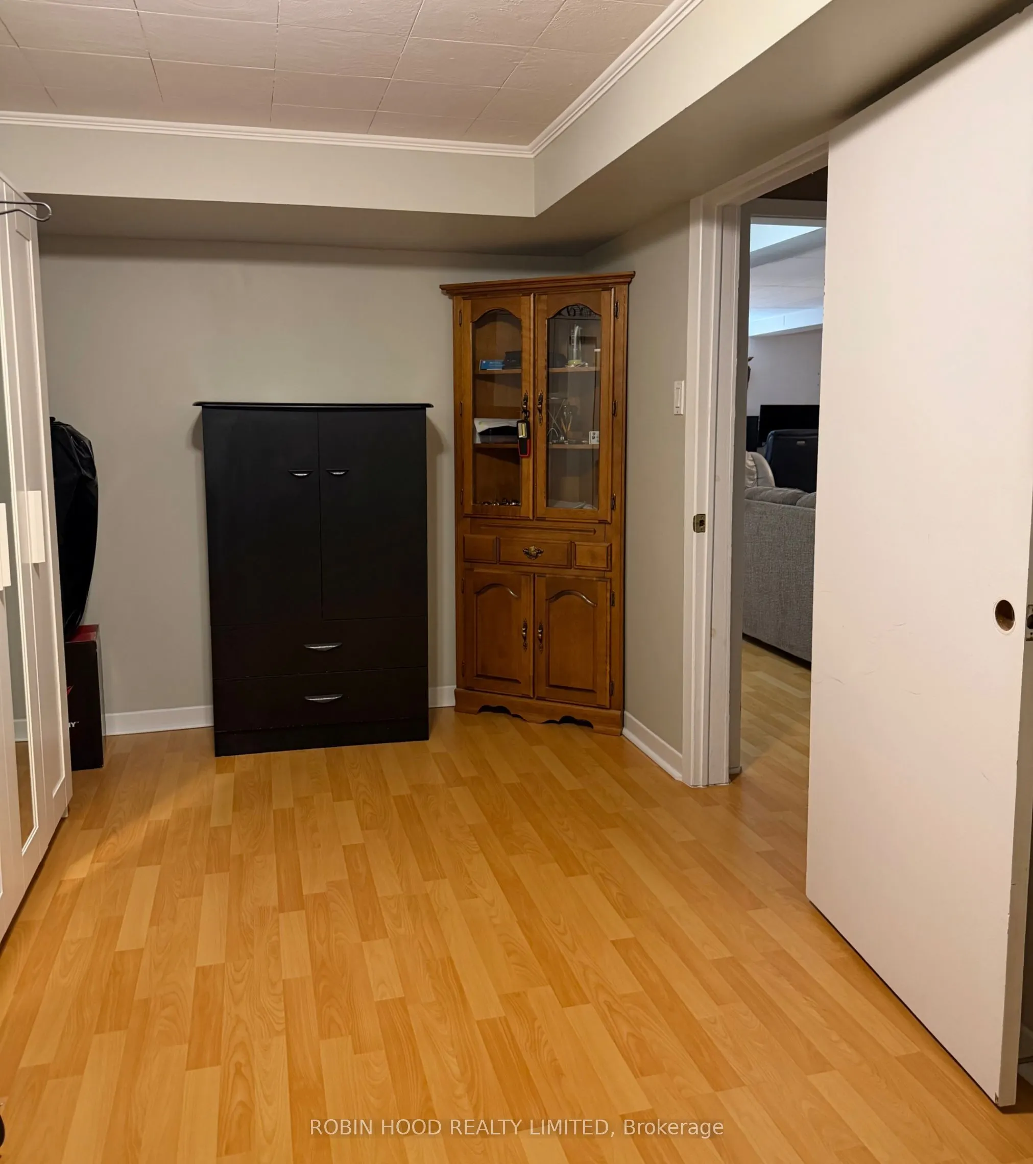 2469 Innes Road