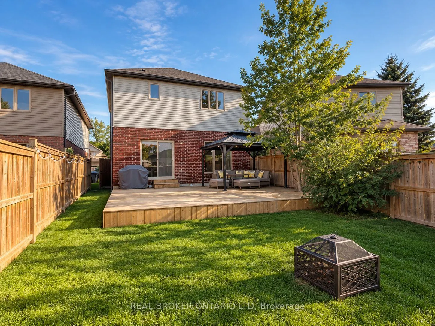 22 Queensway Drive