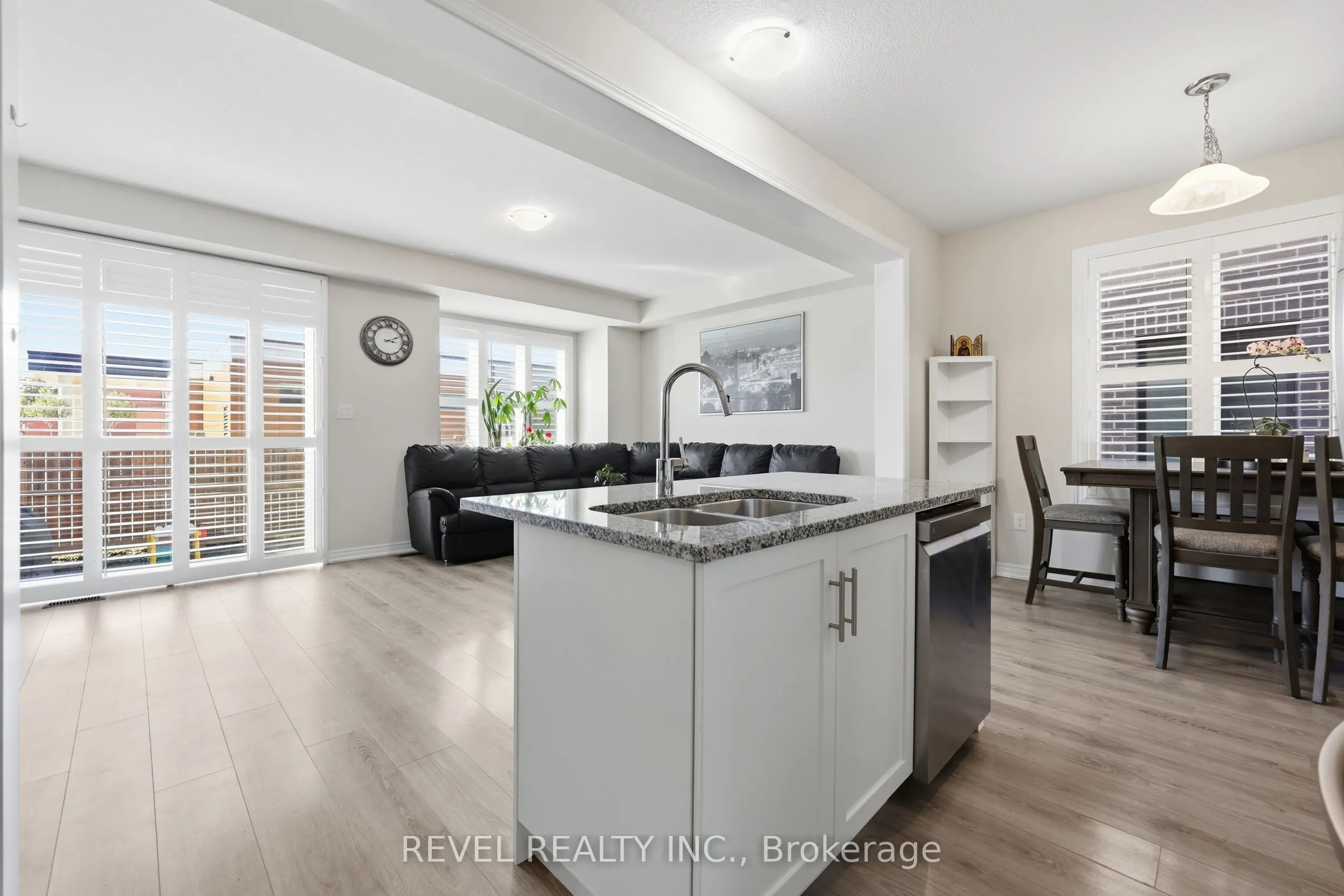 19 HIBISCUS Lane