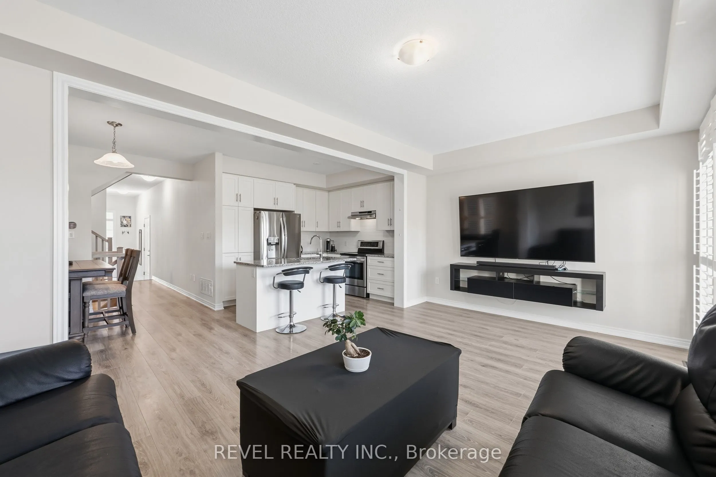 19 HIBISCUS Lane