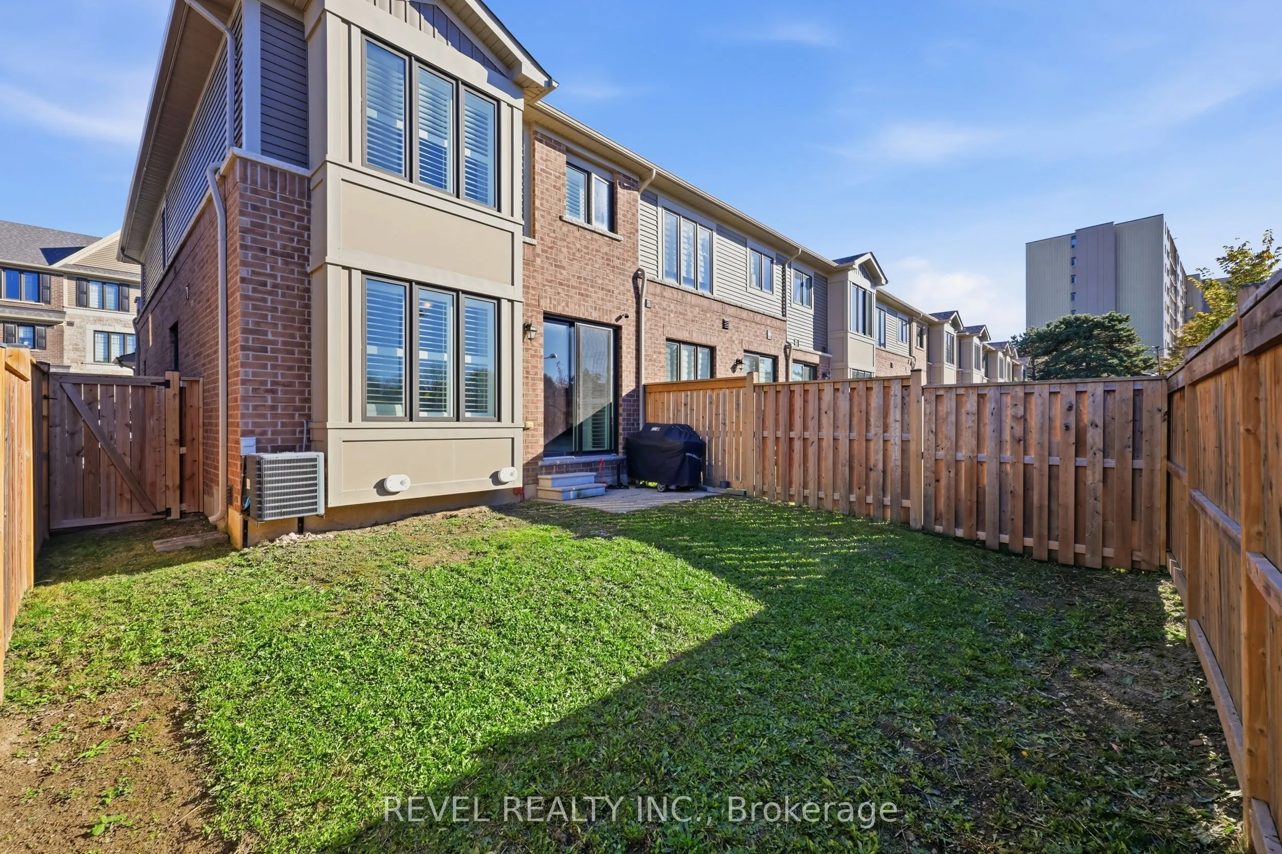 19 HIBISCUS Lane