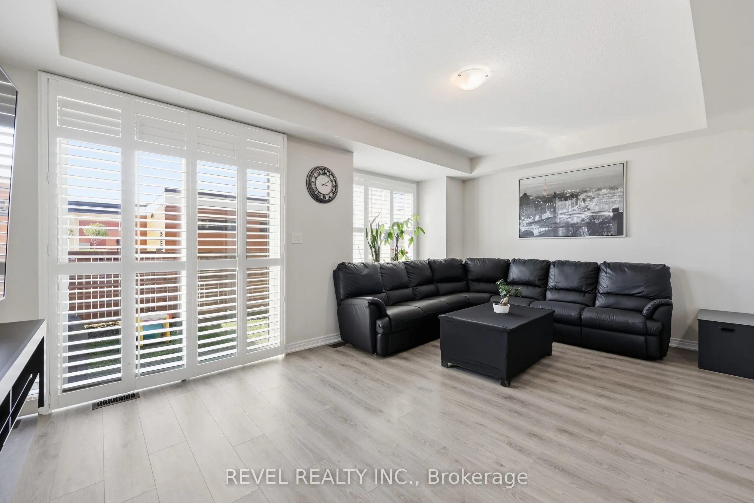 19 HIBISCUS Lane