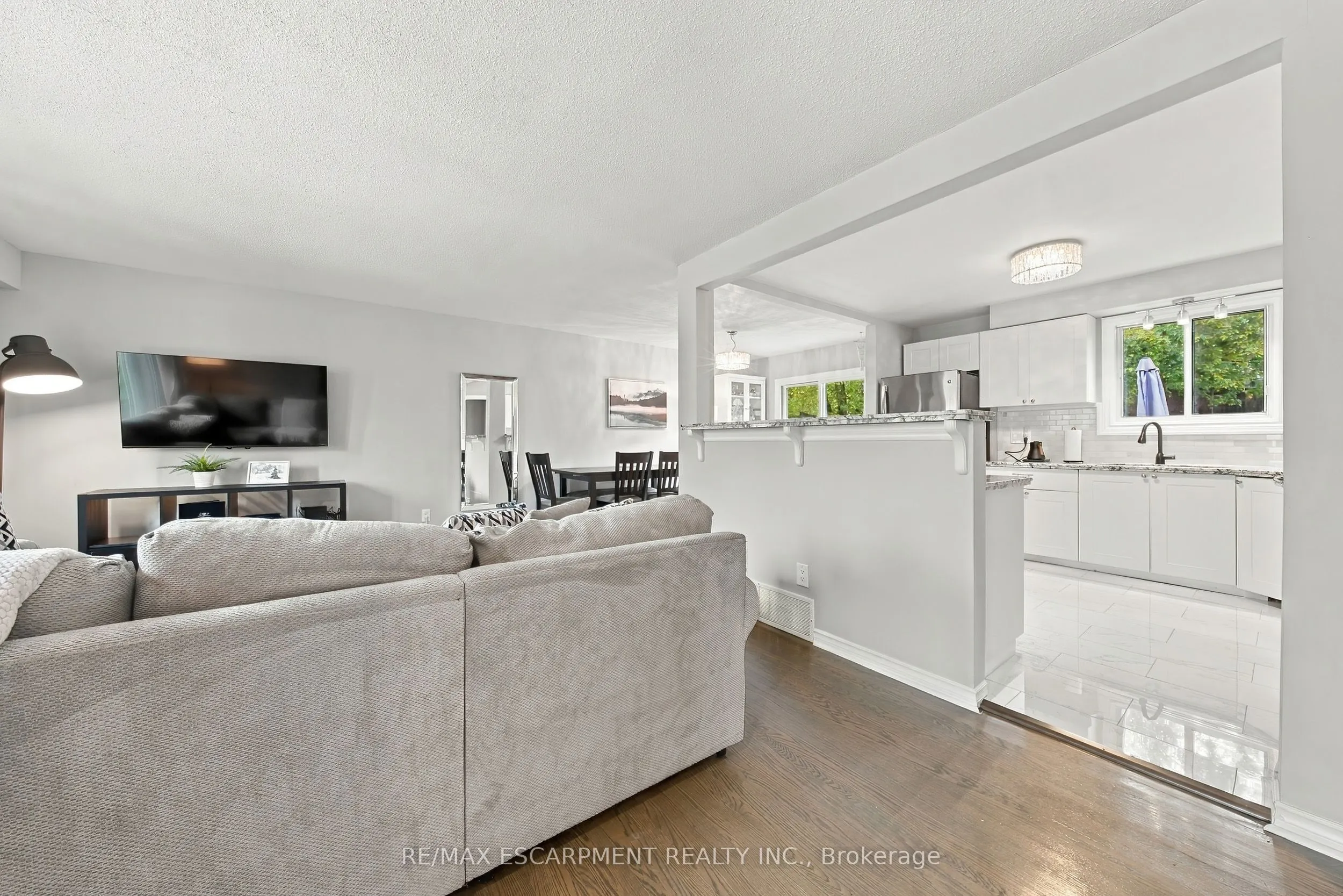 429 Limeridge Road W