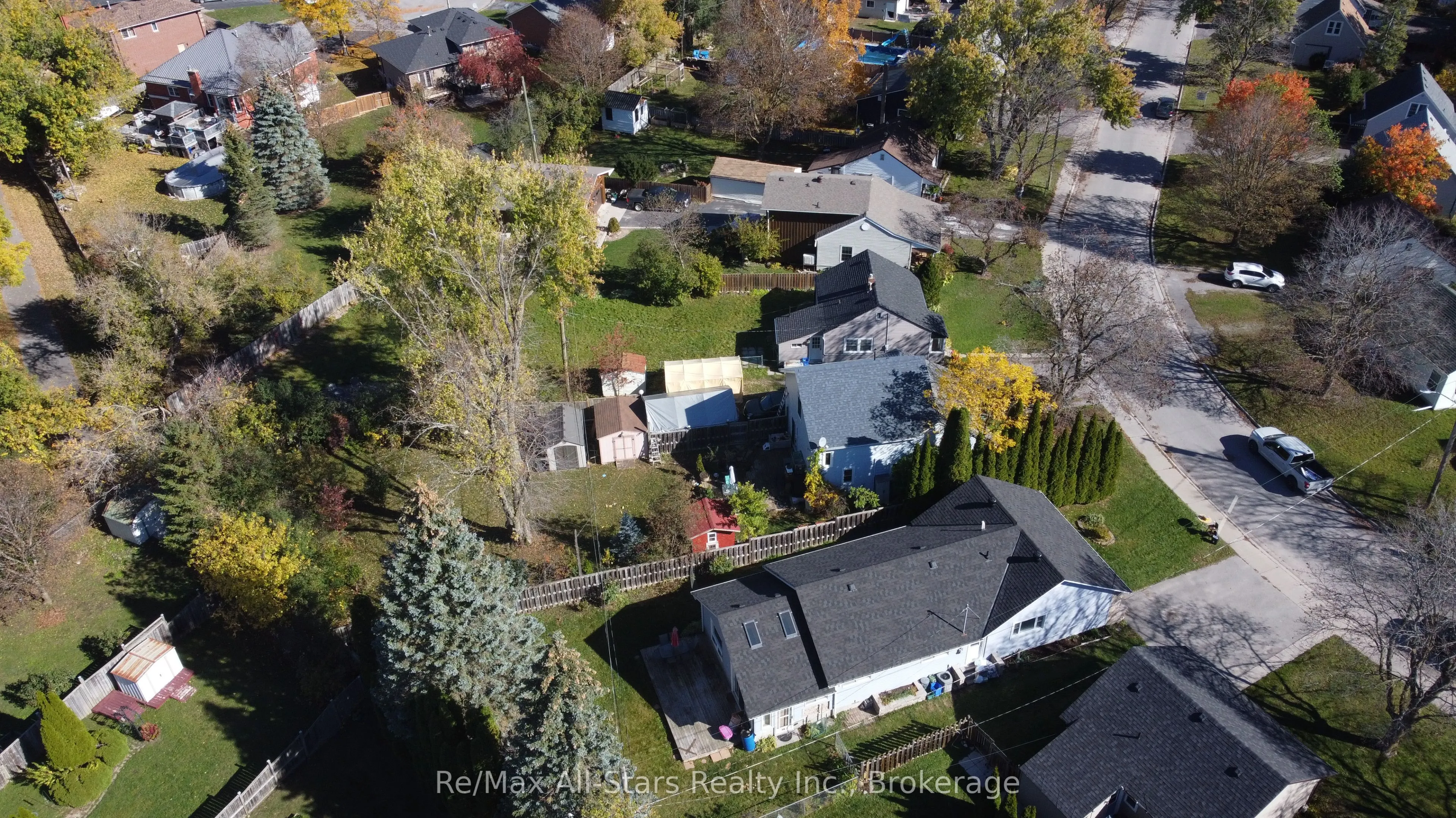32 Churchill Crescent