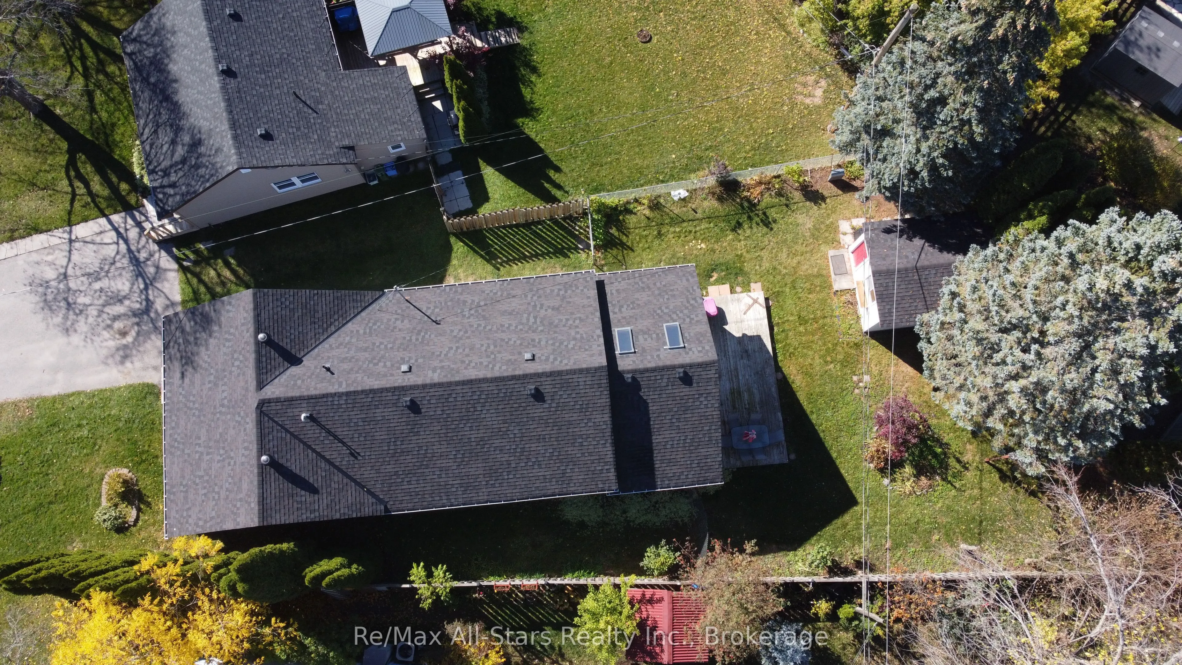 32 Churchill Crescent
