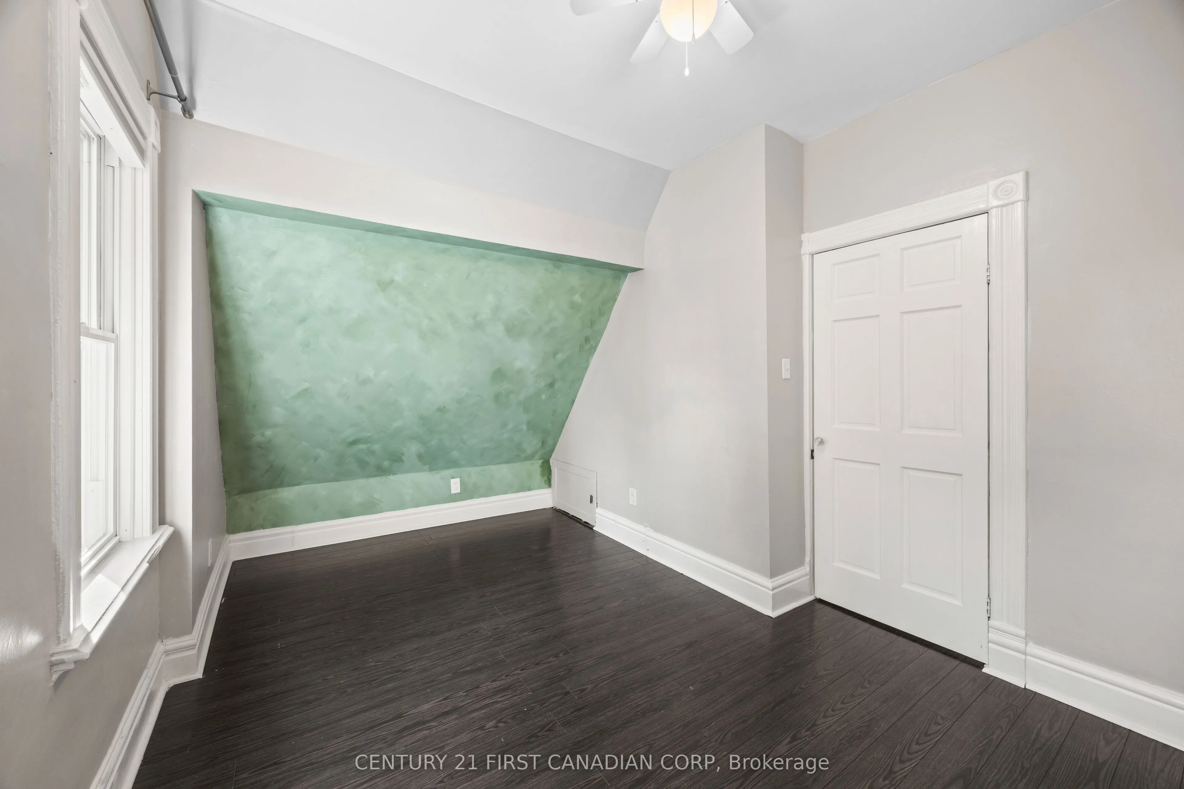 26 Thornton Avenue