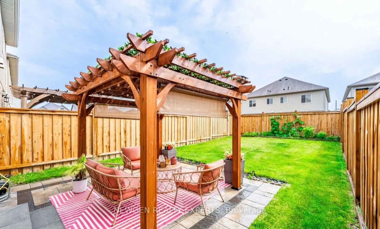 111 JOHN BRABSON Crescent