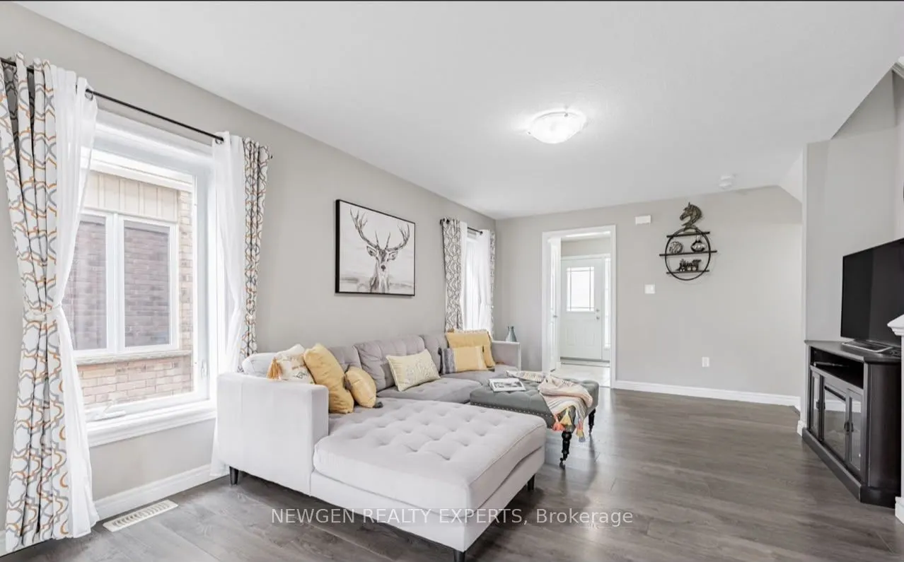 111 JOHN BRABSON Crescent