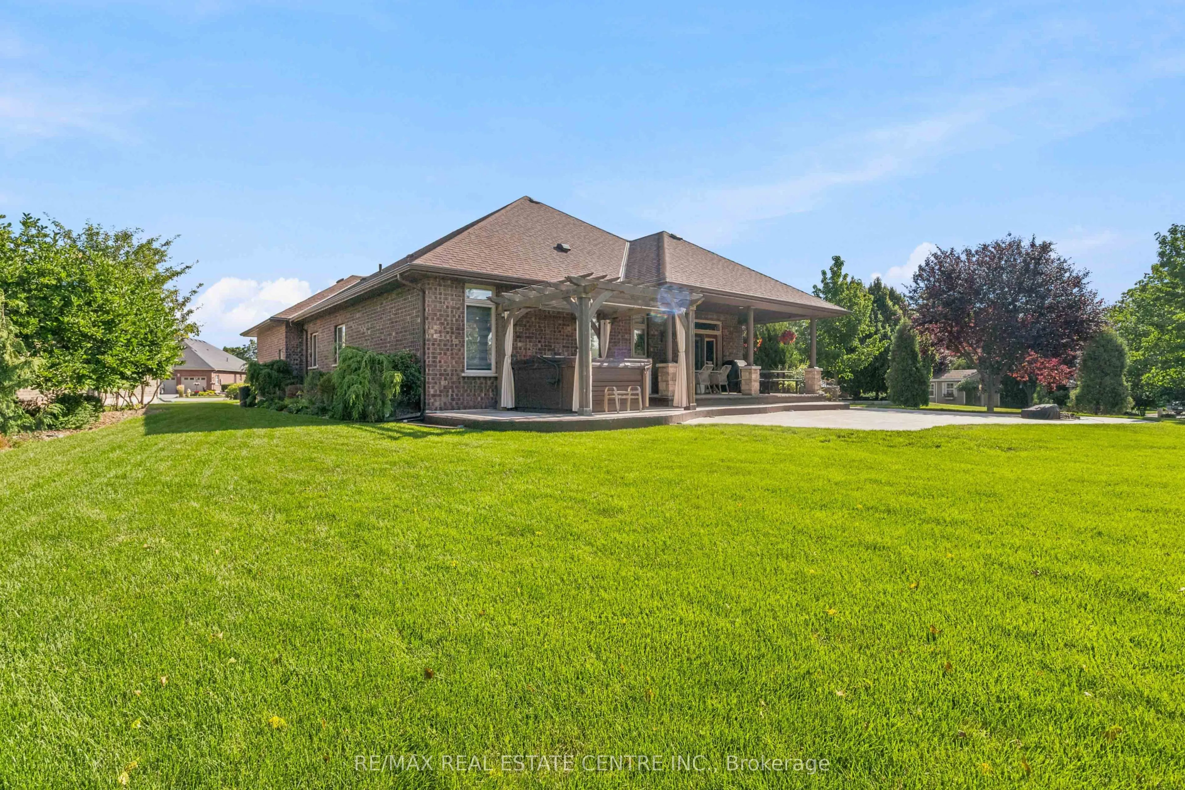 99 Magnolia Drive