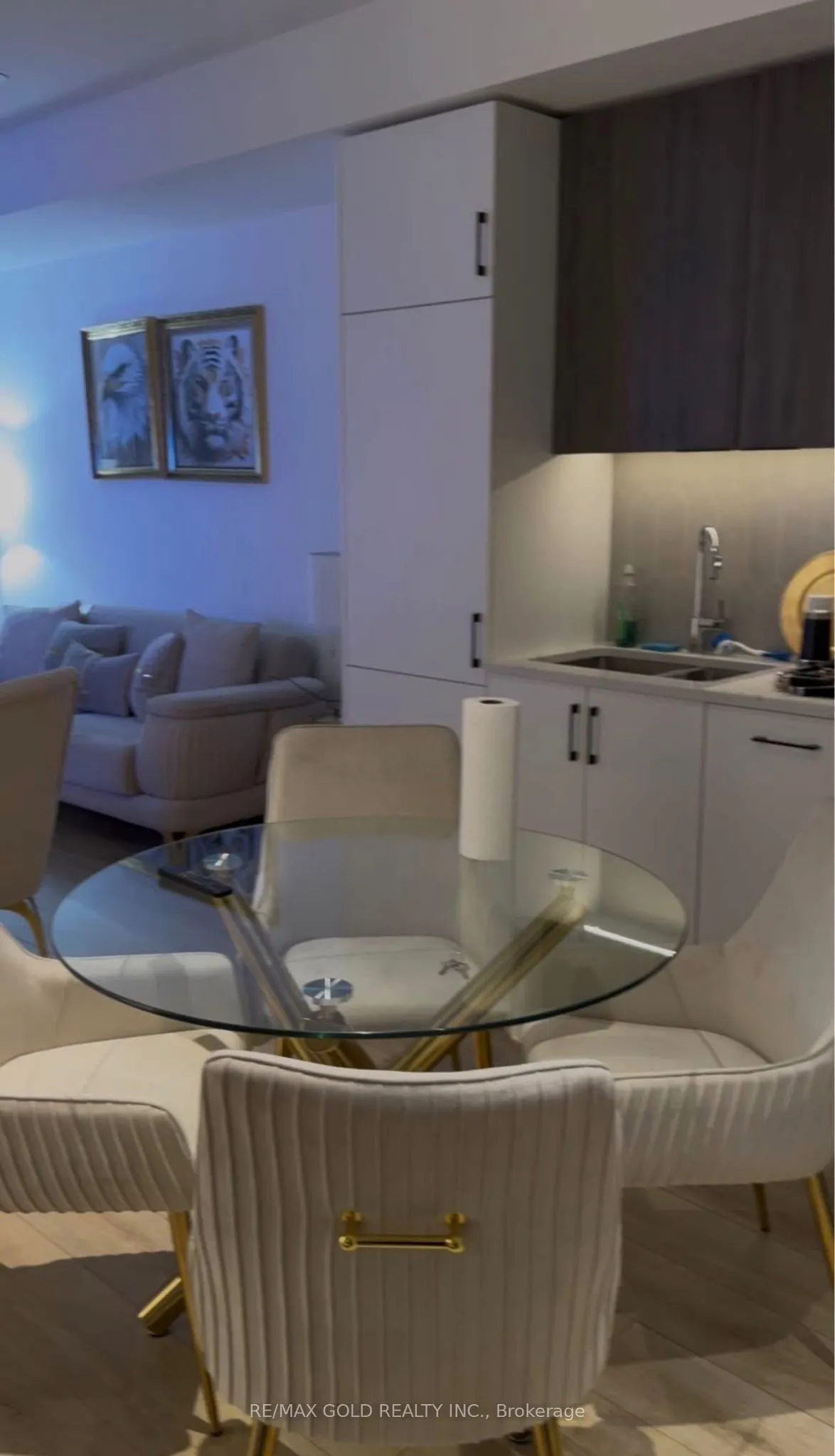 741 King Street #1302