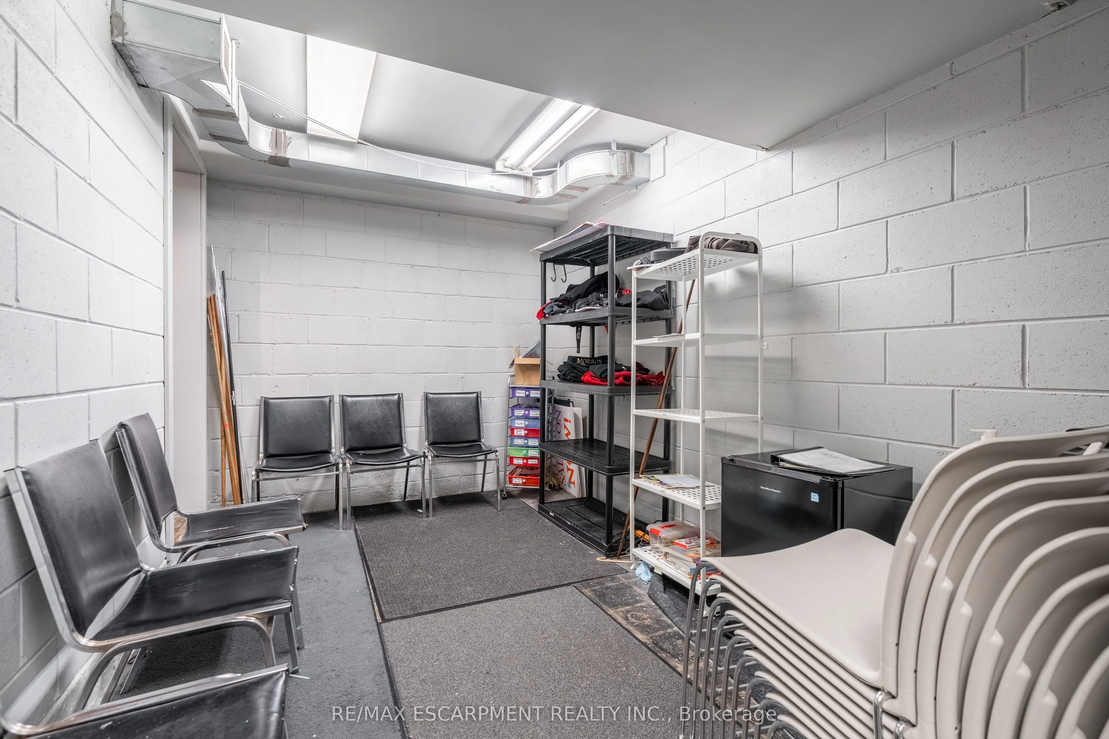 290 Queenston Road