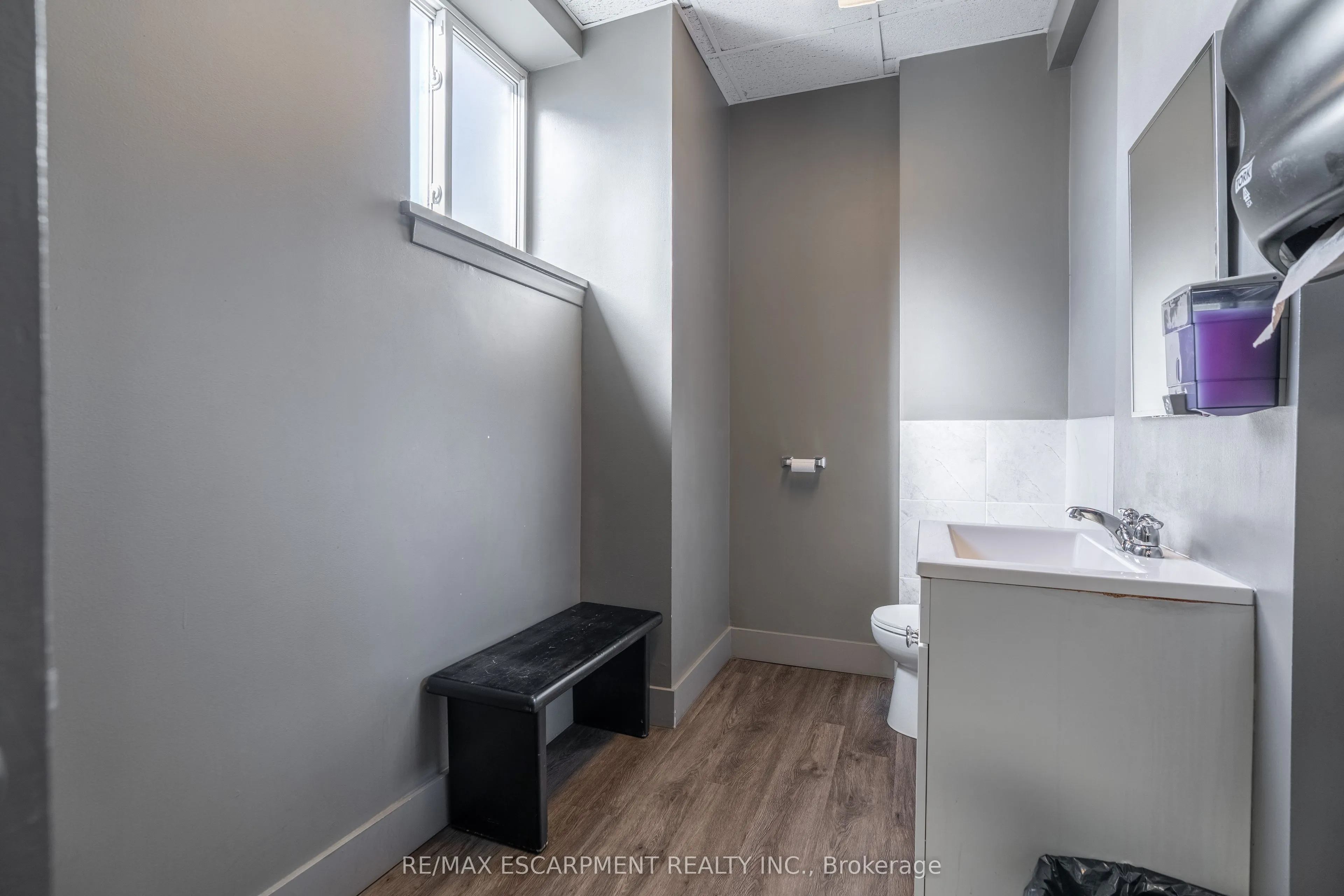 290 Queenston Road