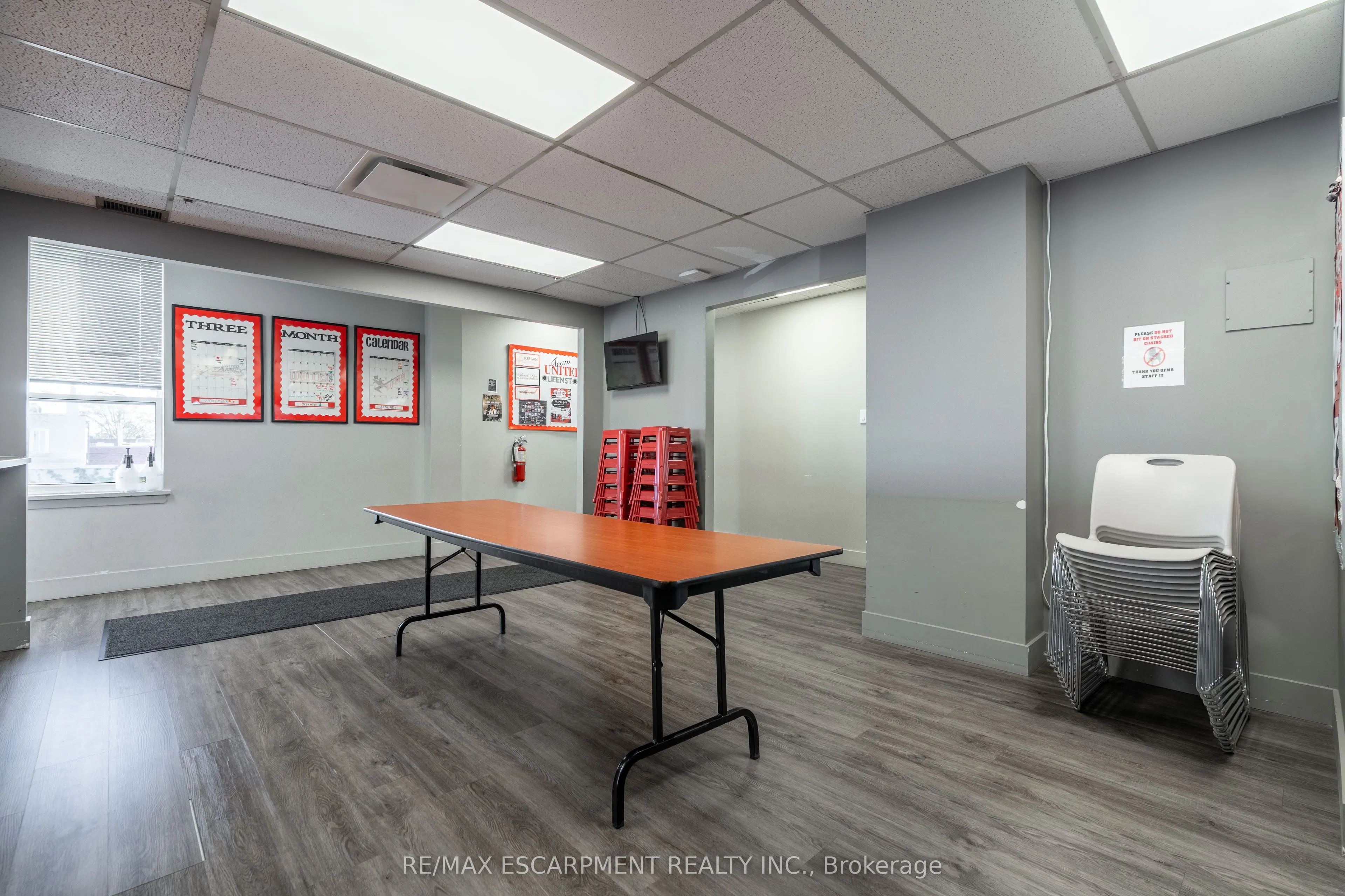 290 Queenston Road
