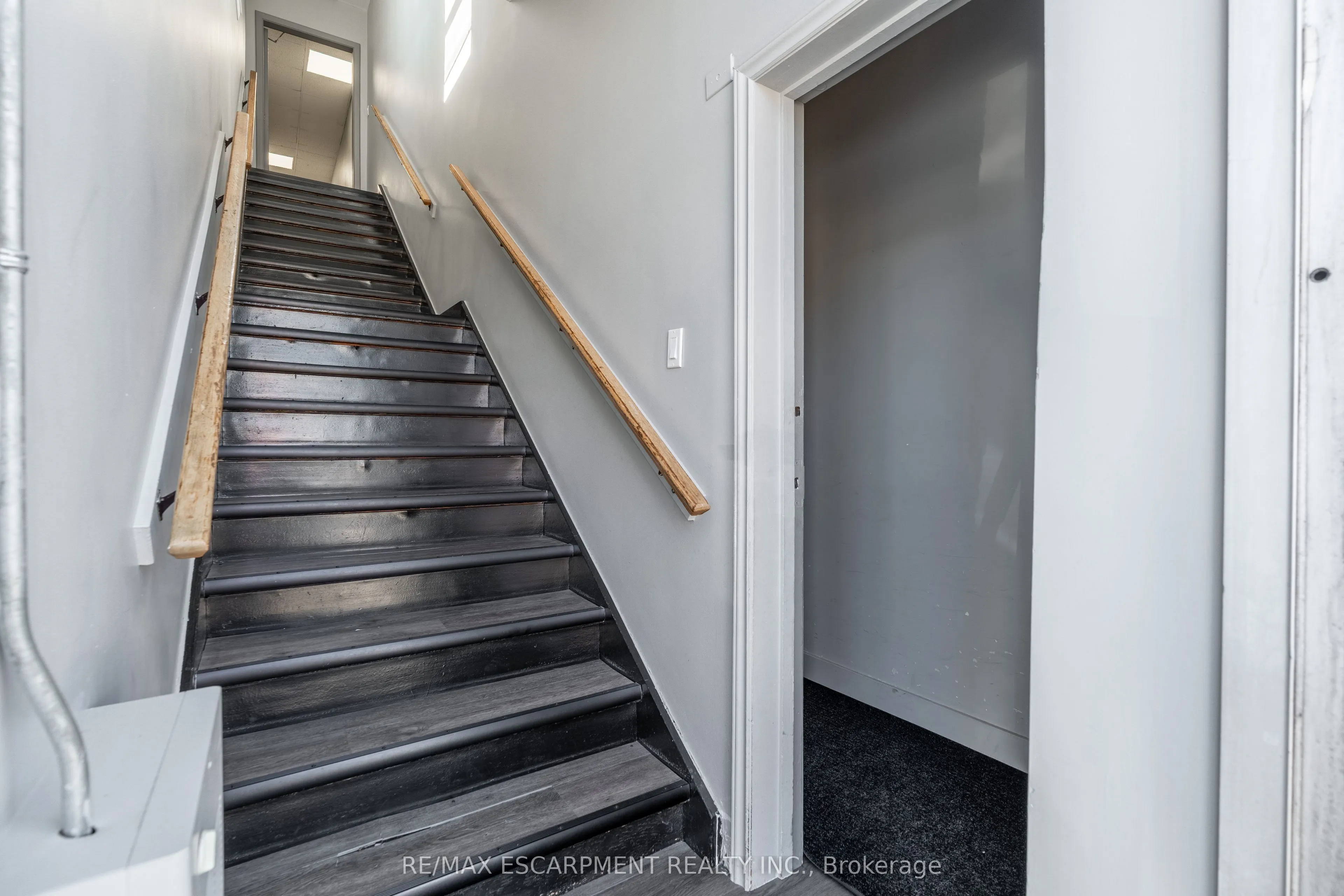 290 Queenston Road