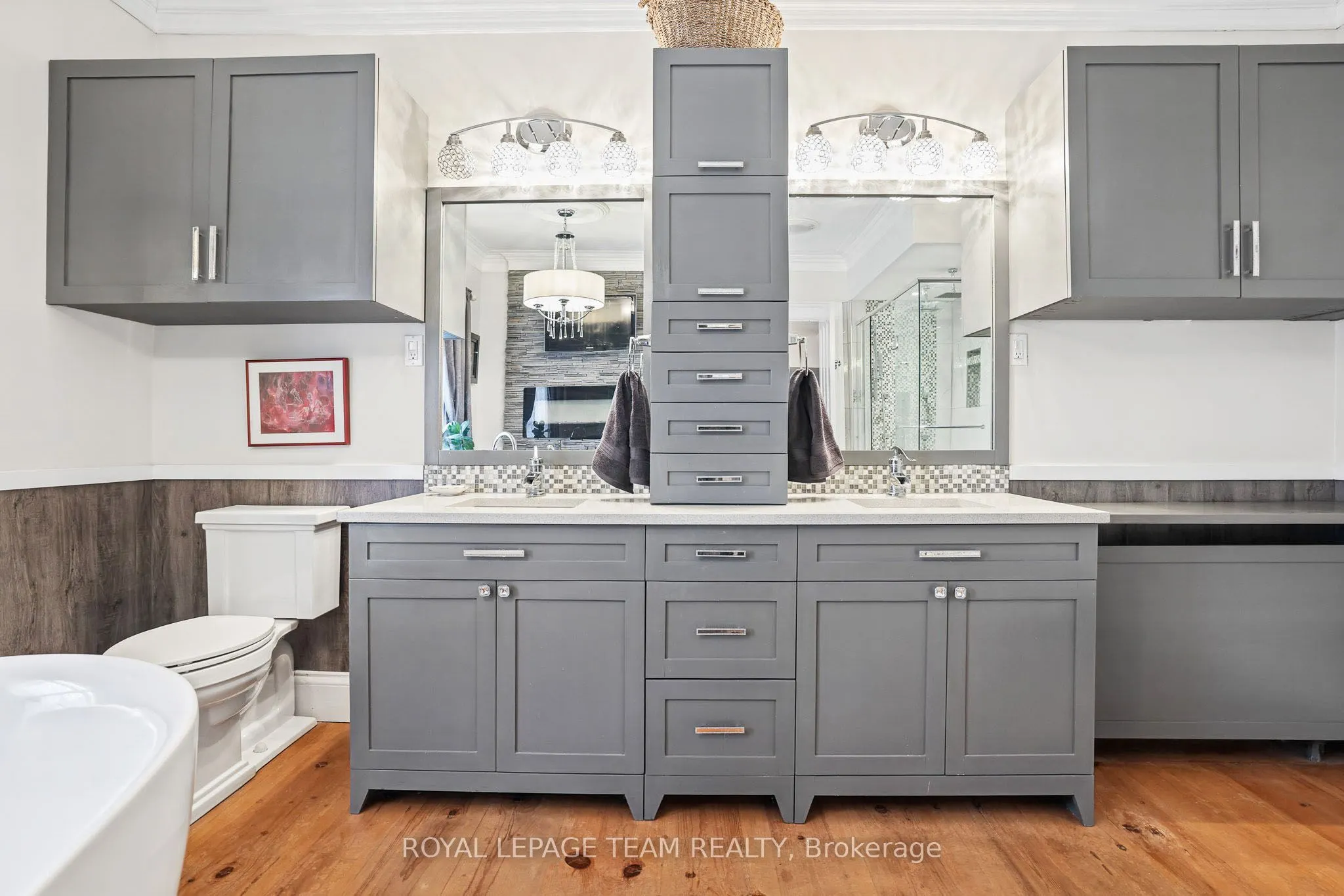 240 Dibble Street W