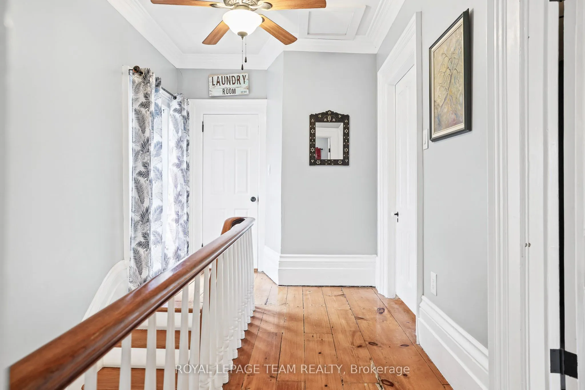 240 Dibble Street W